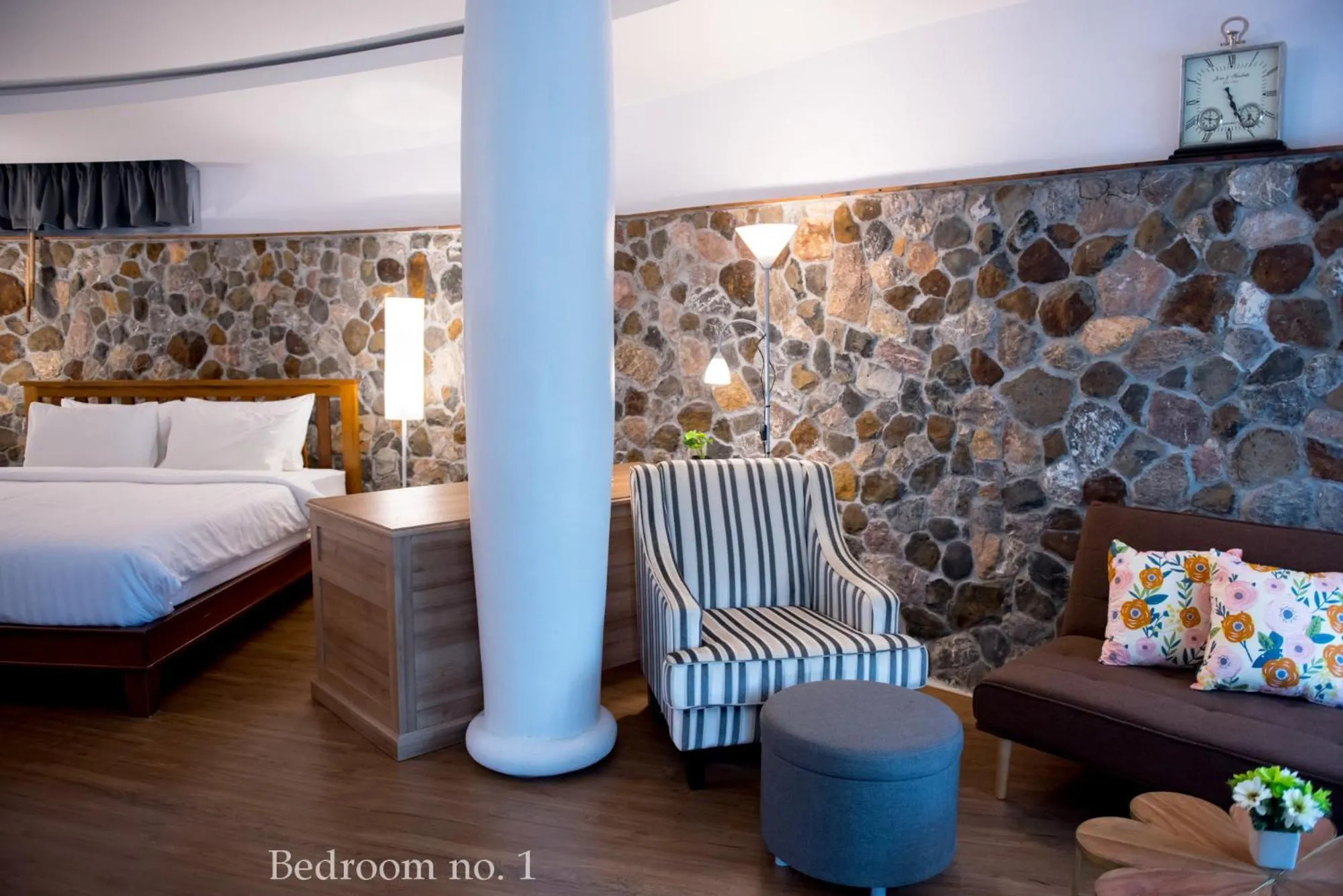 Bed in Koh Mak Cococape Resort