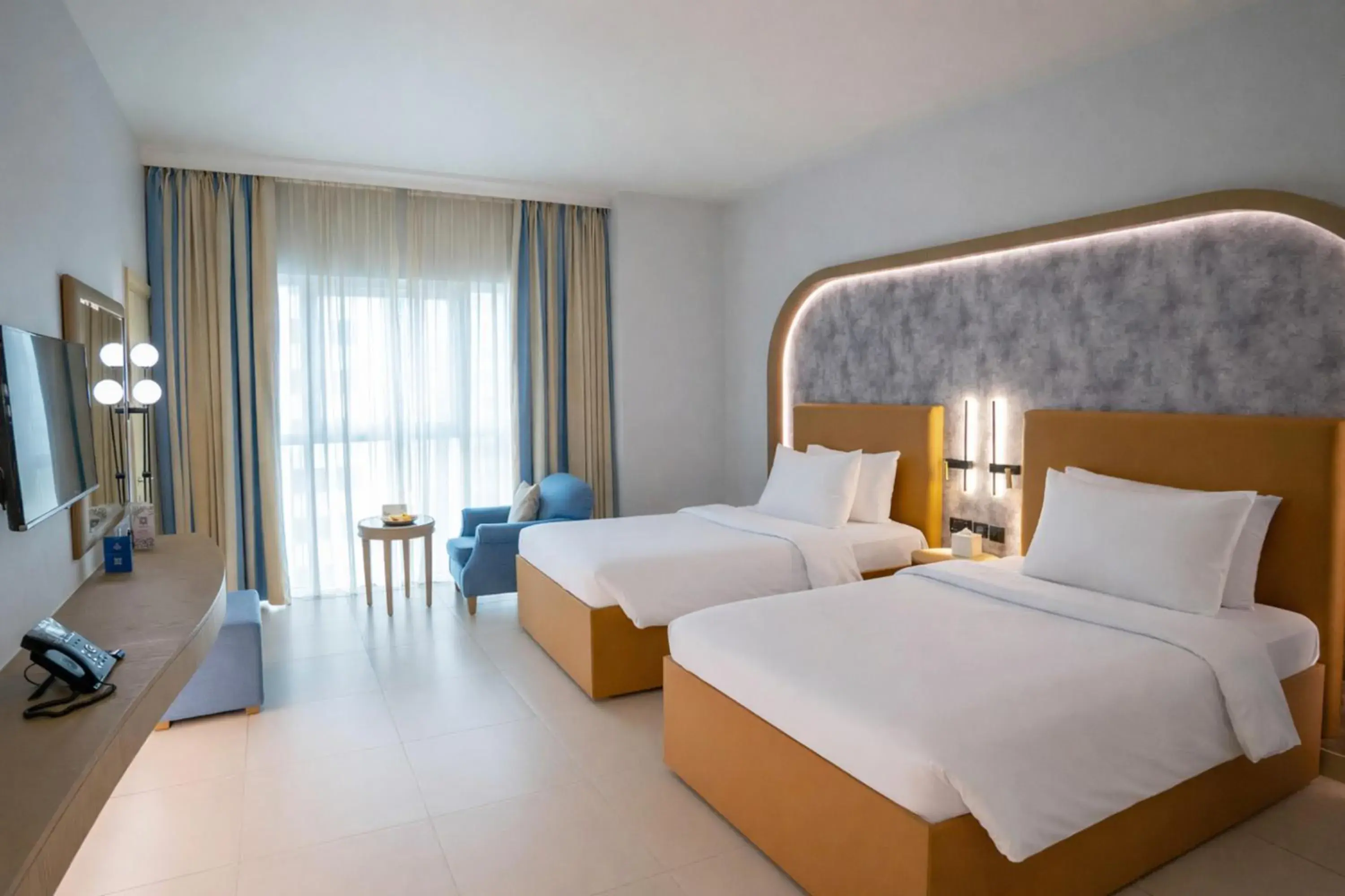 Deluxe Twin Room City View in Sheraton Khalidiya Hotel Deluxe Twin Room City View in Sheraton Khalidiya Hotel