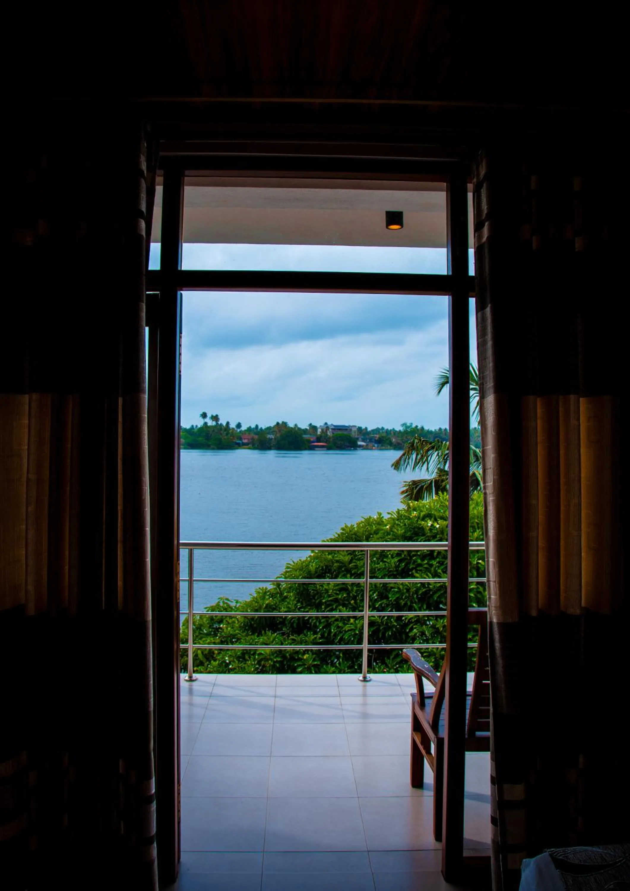 Day in Riverside Inn Fuji