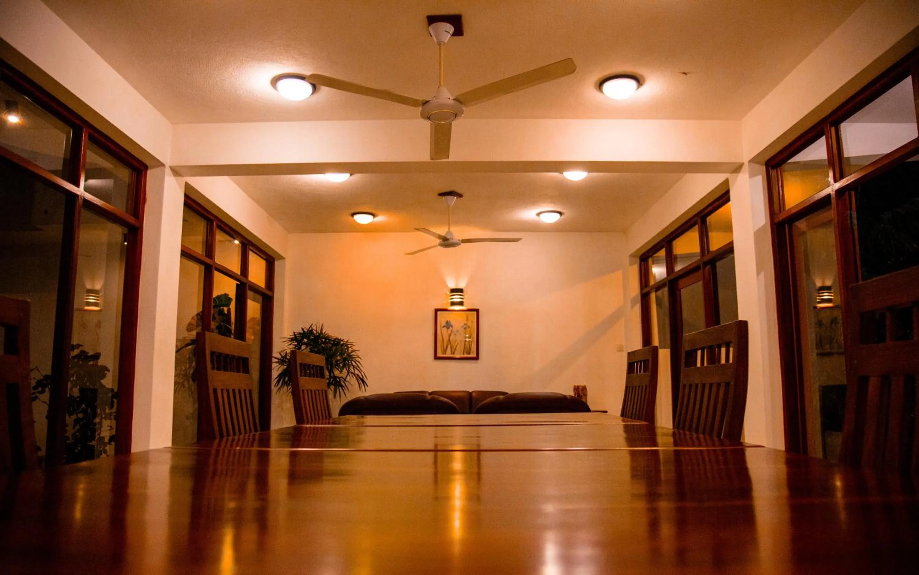 Restaurant/places to eat in Riverside Inn Fuji