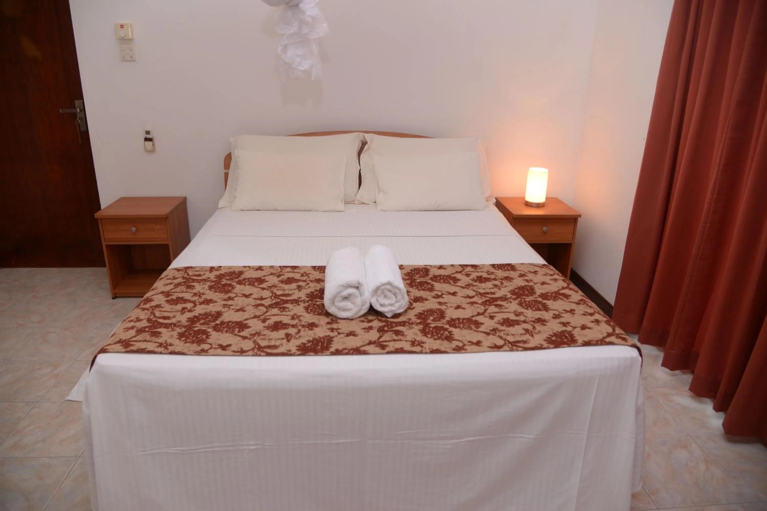 Bedroom, Bed in Riverside Inn Fuji