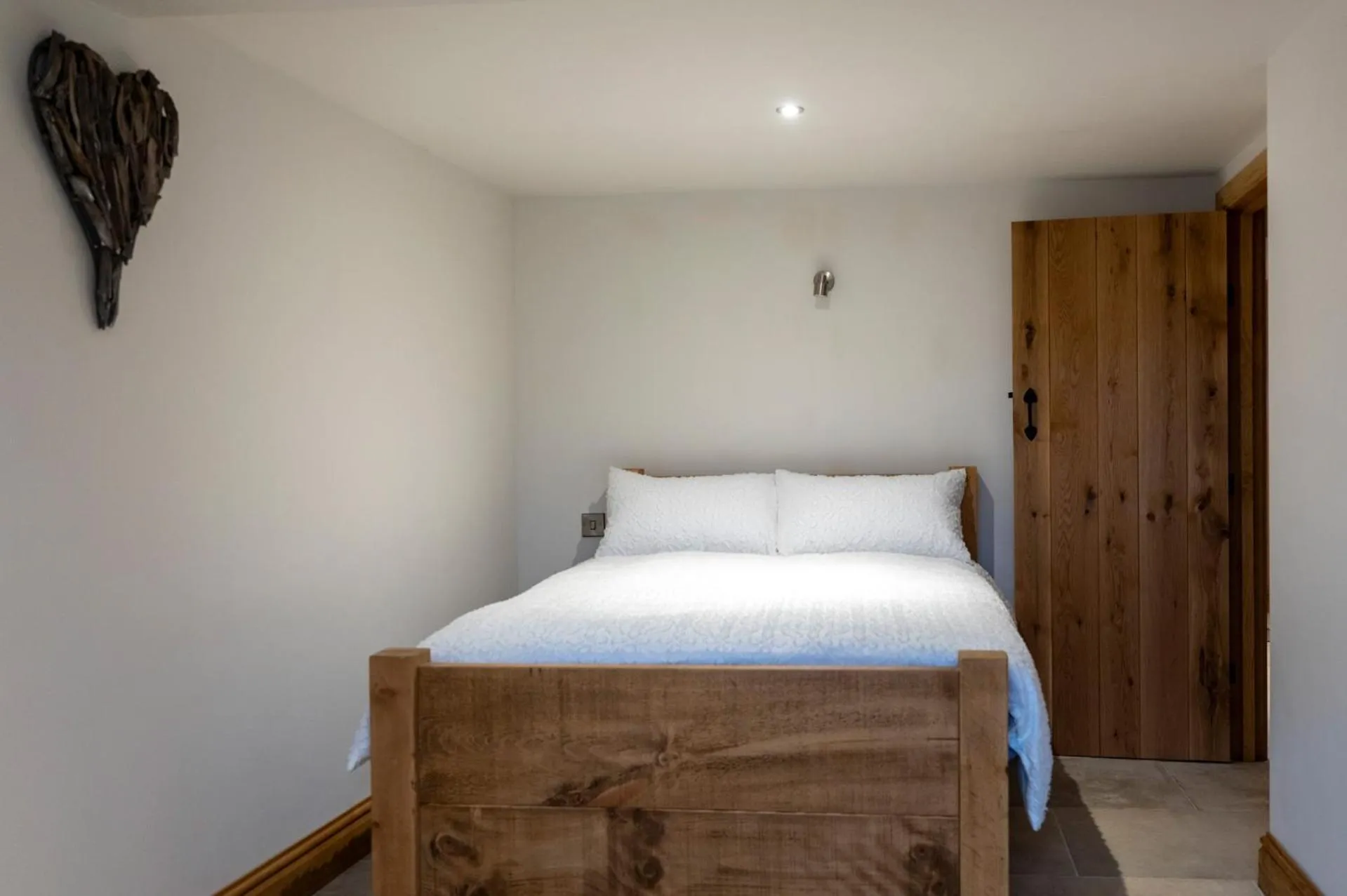 Bedroom in Pen Isa’r Llan