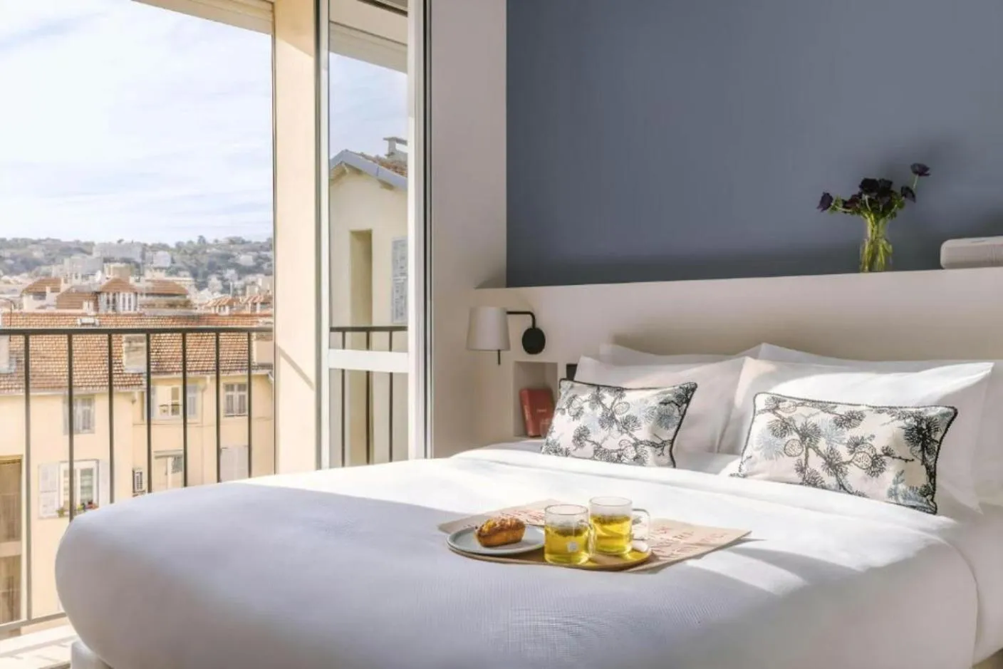 Bedroom, Bed in Crisol Mozart