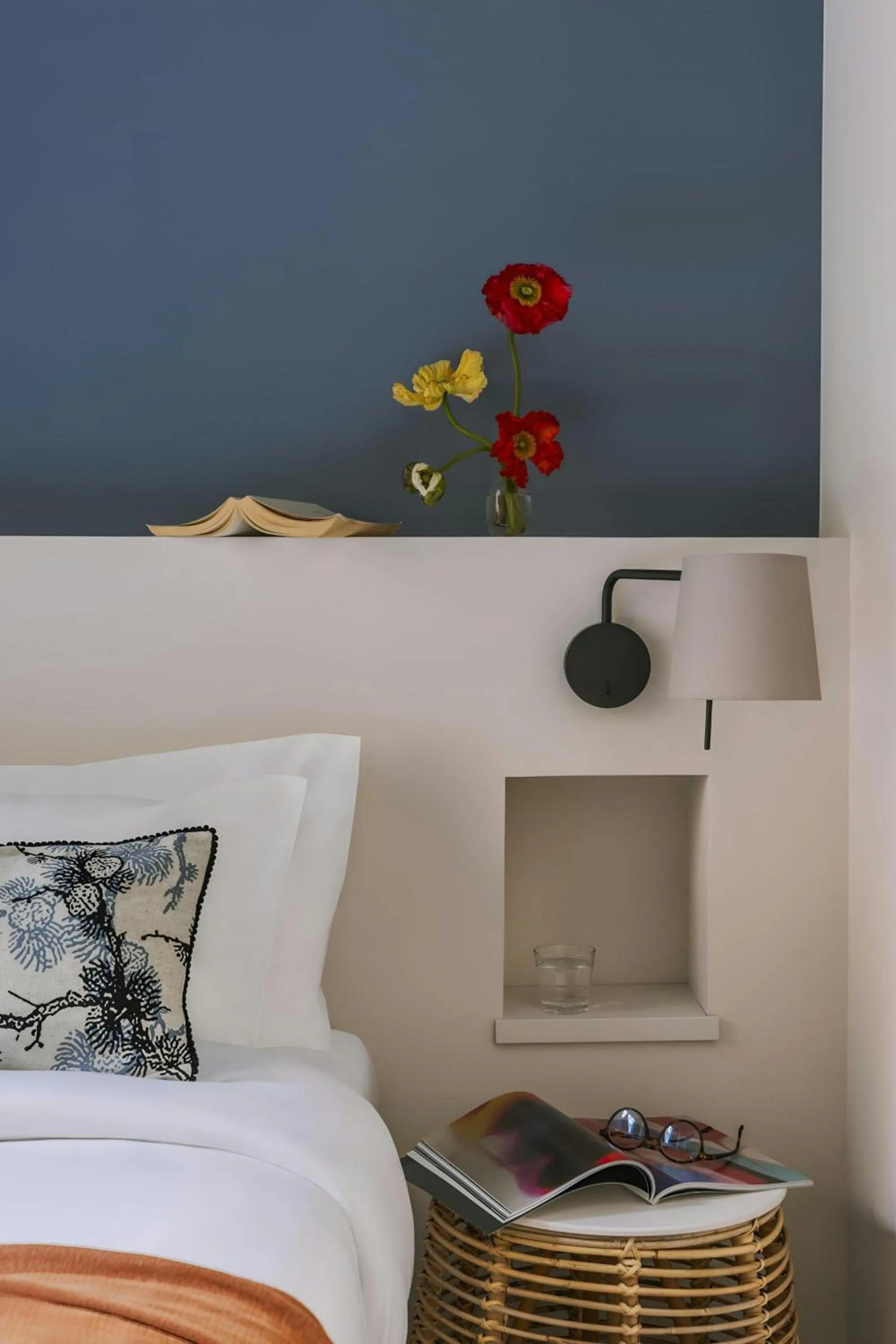 Bedroom, Bed in Yelo Mozart Hotel Les Musiciens, Sonder by Marriott Bonvoy