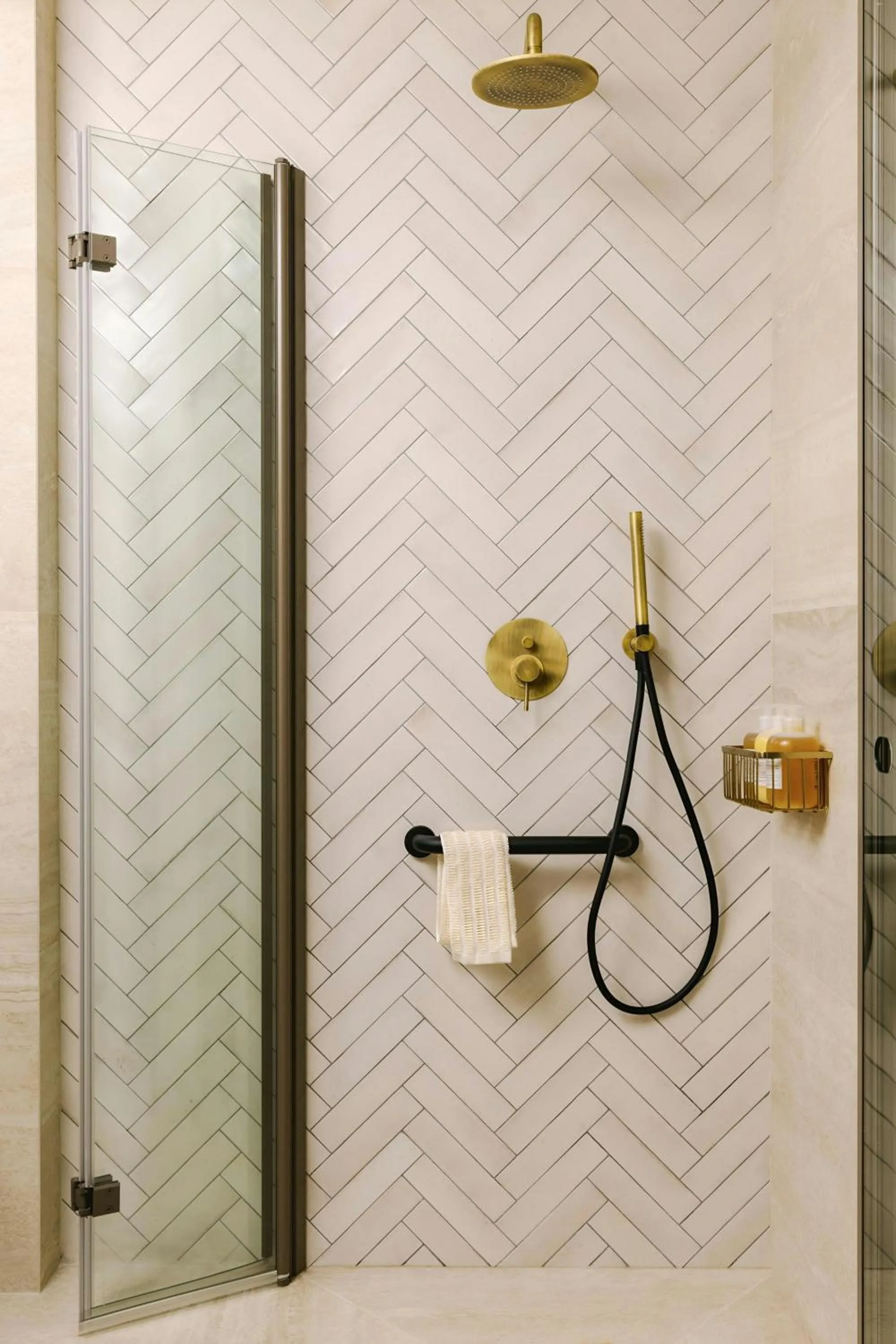 Bathroom in Yelo Mozart Hotel Les Musiciens, Sonder by Marriott Bonvoy