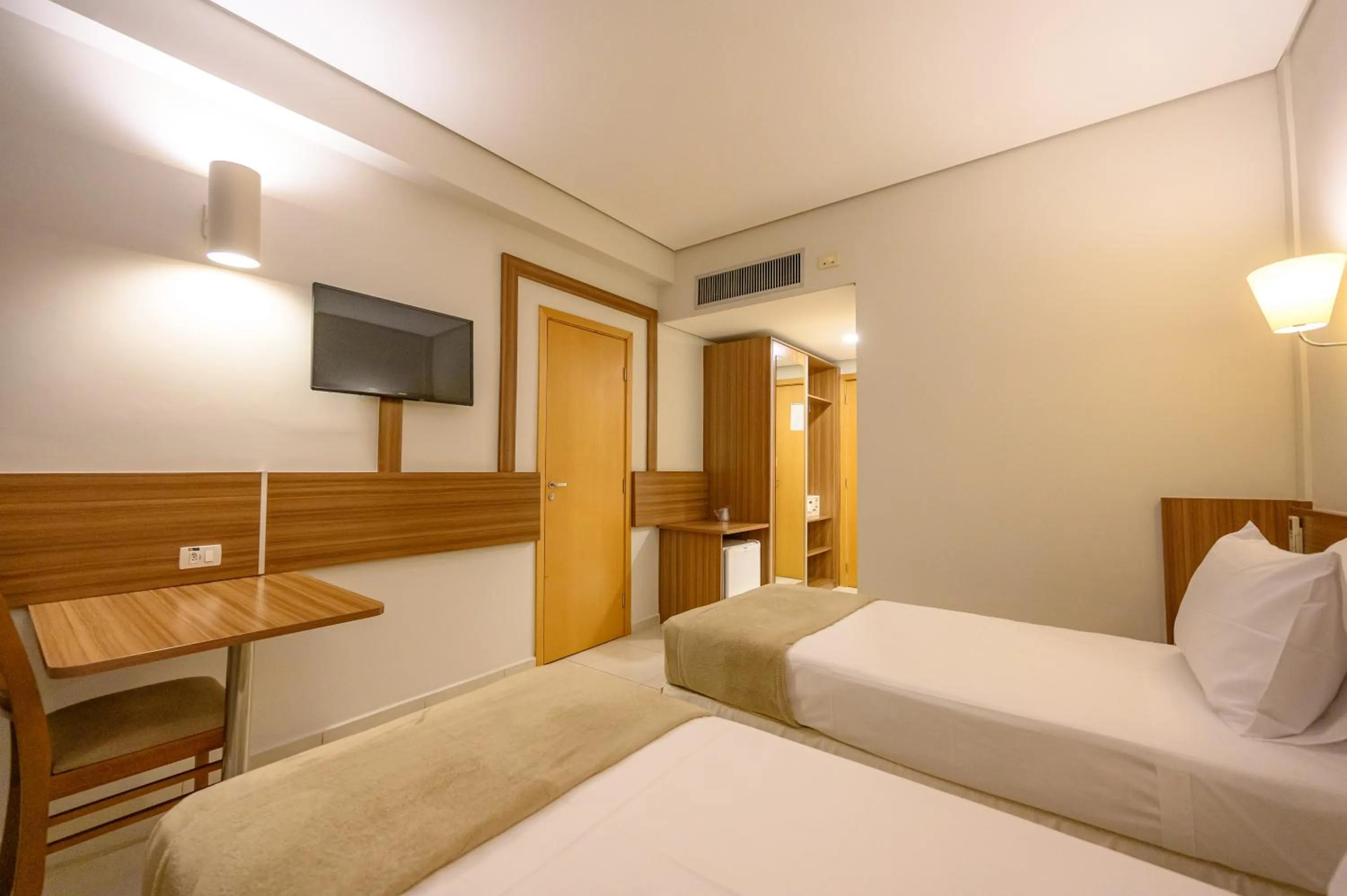 Bed in UniHotel Salto