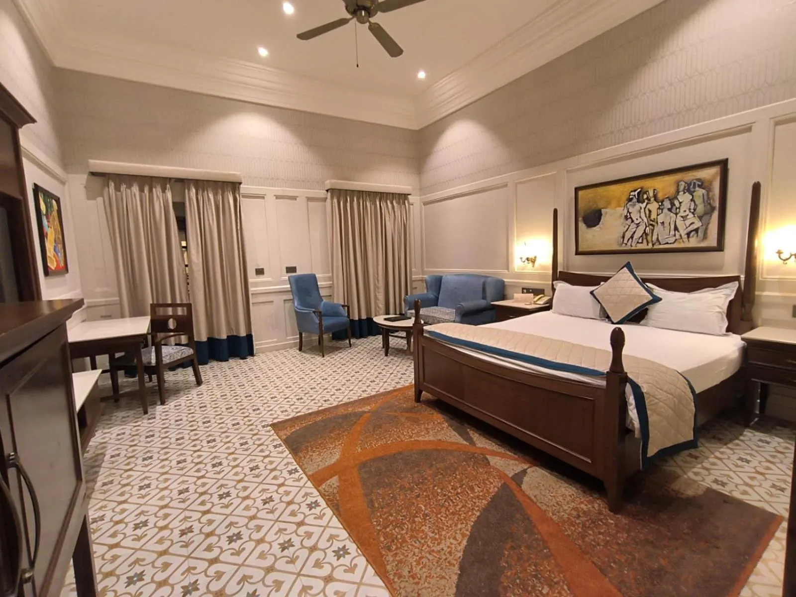 Bed in Chanakya Bnr Hotel