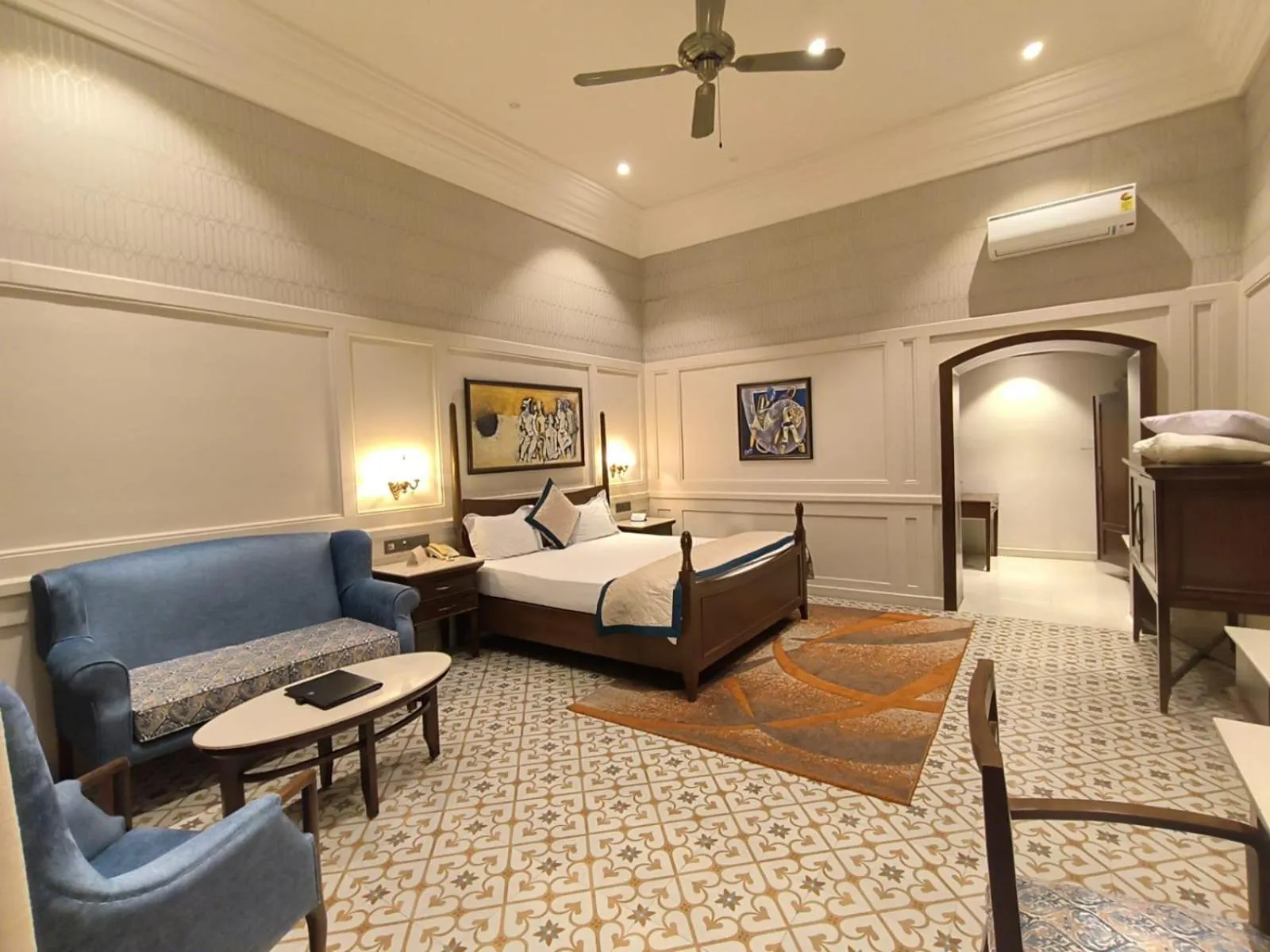 Bed in Chanakya Bnr Hotel