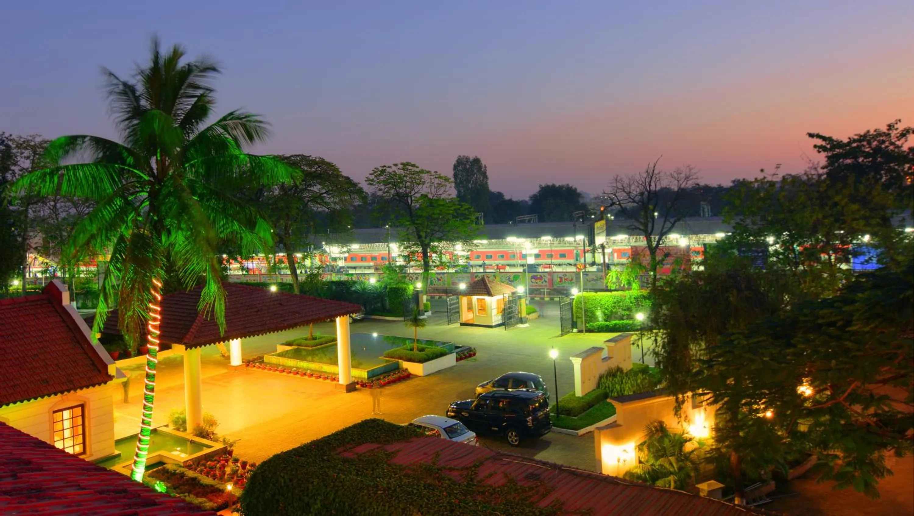 Chanakya Bnr Hotel