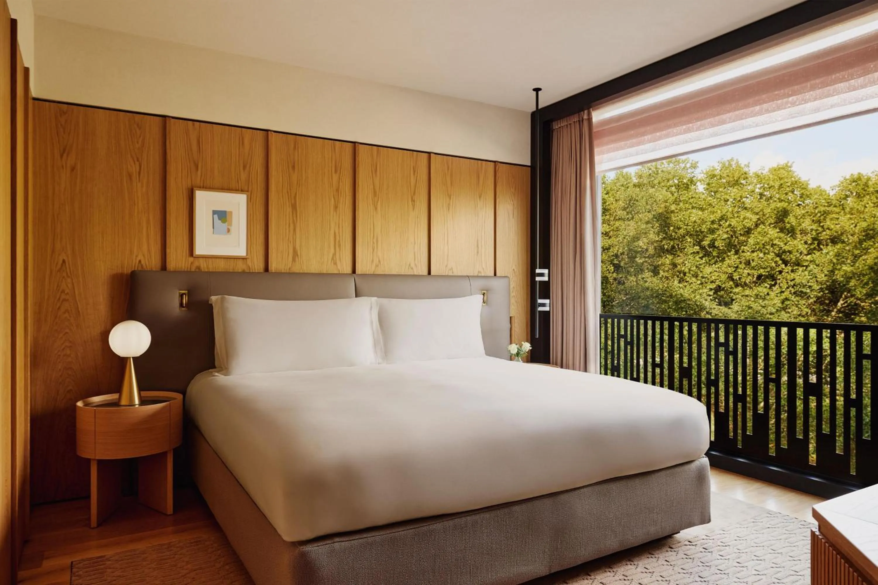 View (from property/room), Bed in The Emory, Maybourne