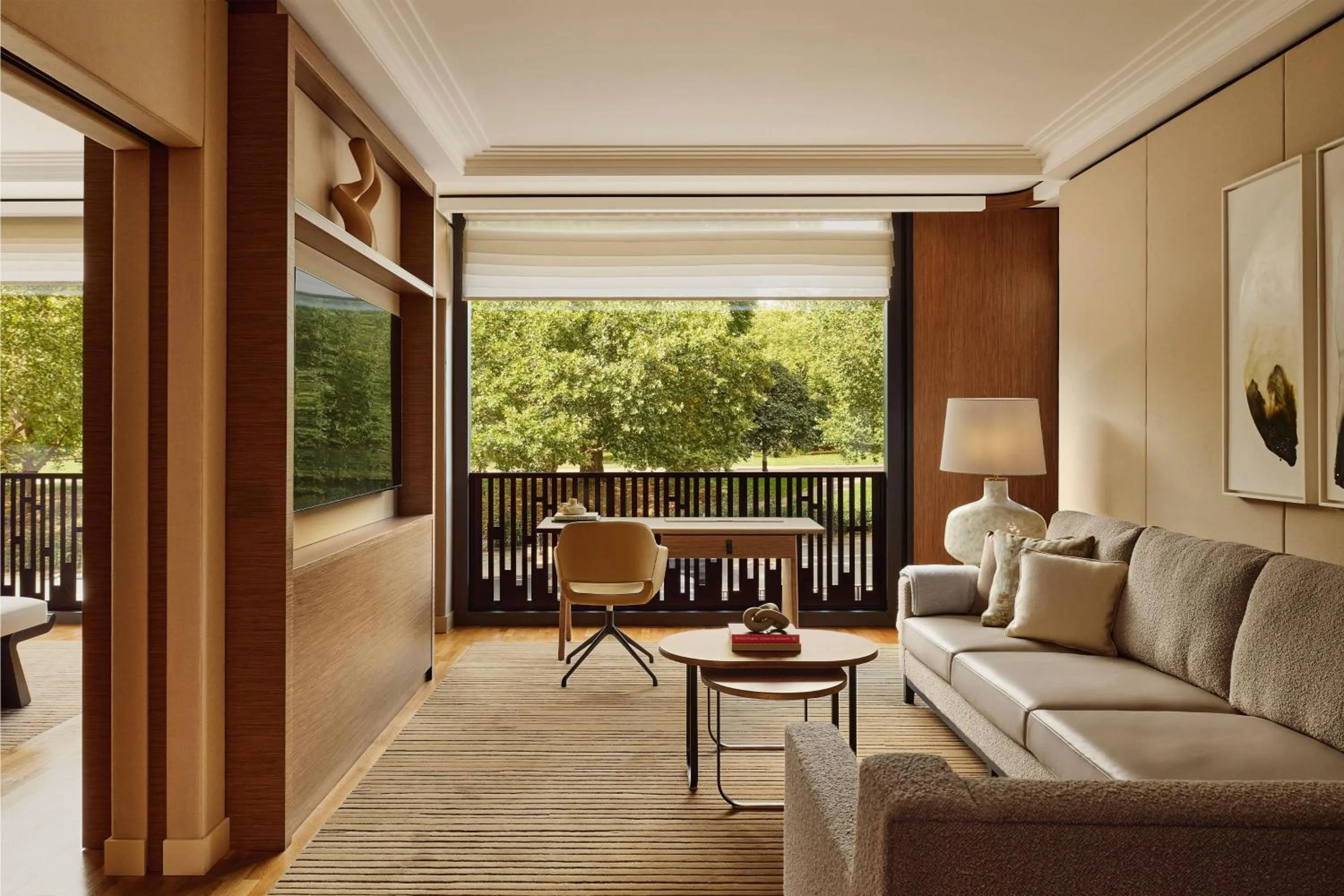 Photo of the whole room in The Emory, Maybourne