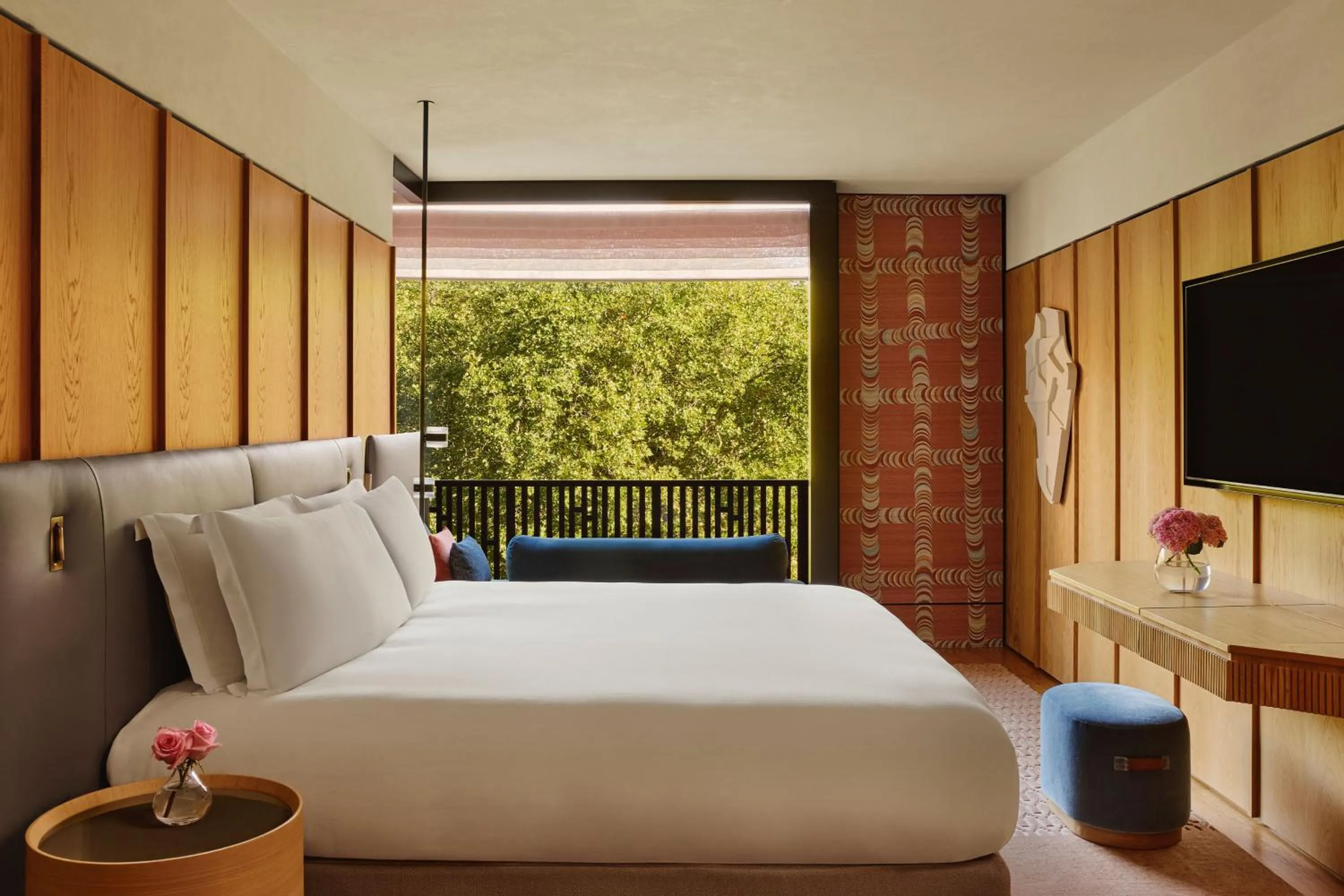 View (from property/room), Bed in The Emory, Maybourne