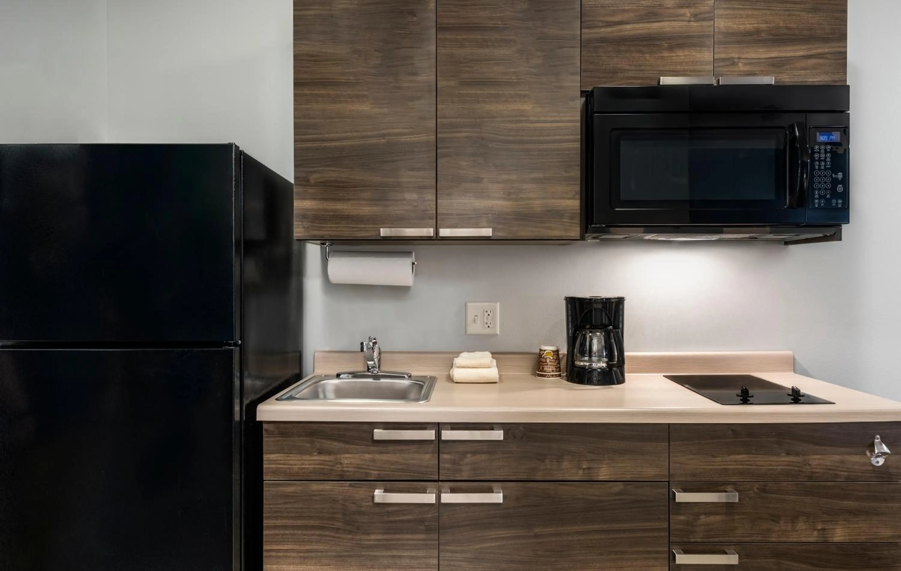 Kitchen or kitchenette in My Place Hotel-Tucson North/Marana/Cortaro, AZ