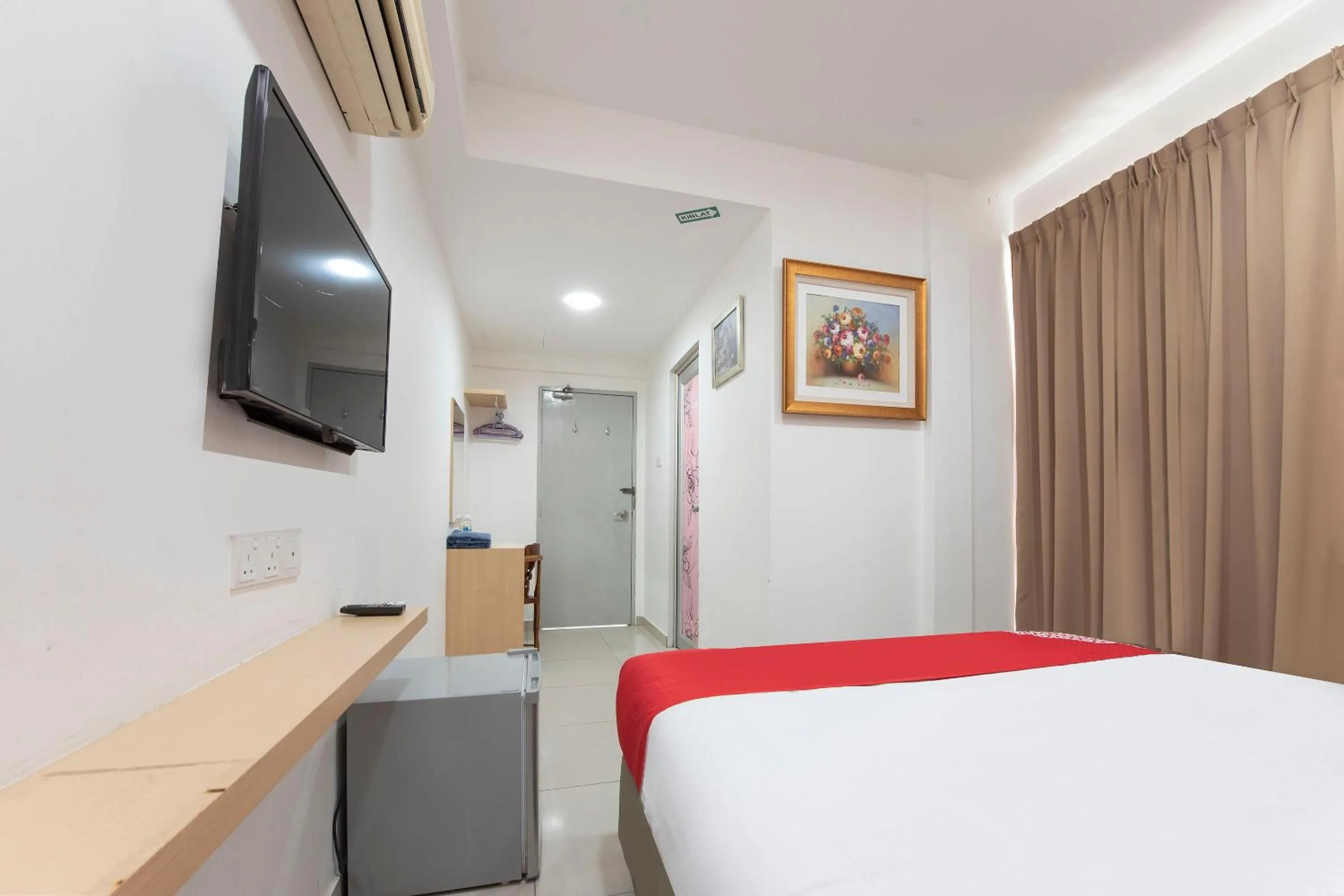 View (from property/room), Bed in Sg Rengit City Resort 3