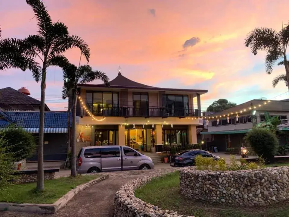 Saranya River House Saranya River House