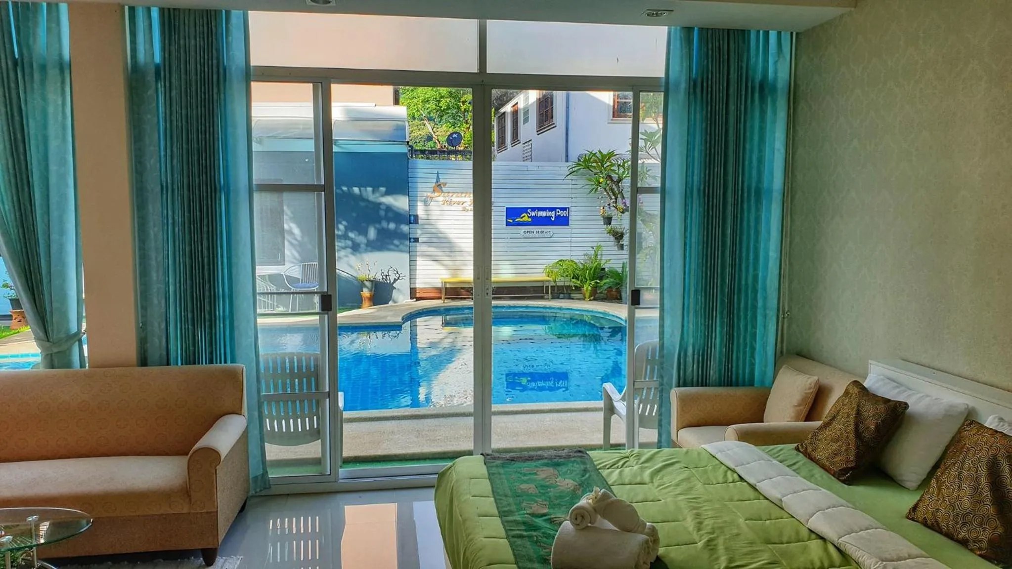 Pool view in Saranya River House สรัญญาริเวอร์เฮาส์