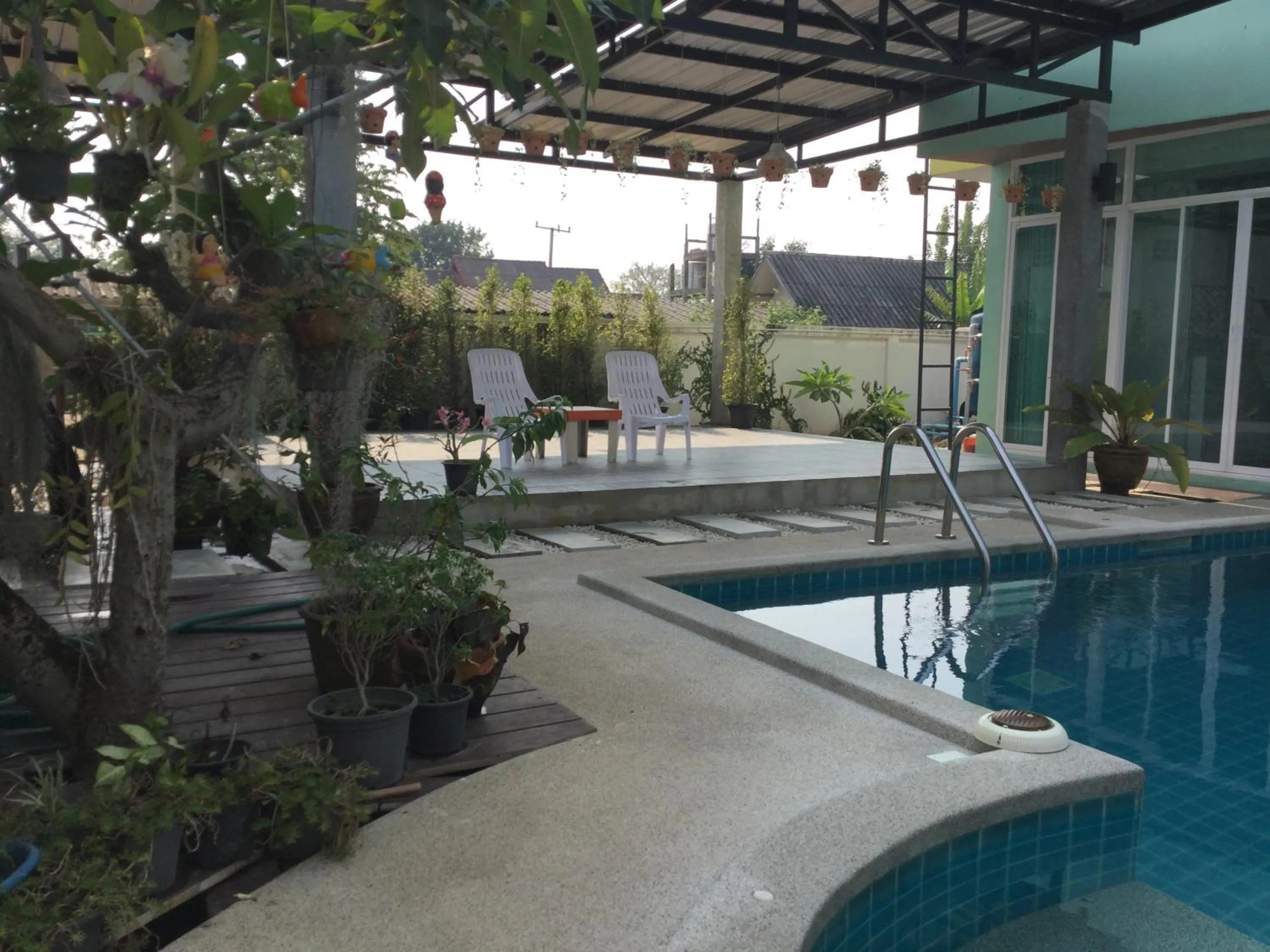 Swimming pool in Saranya River House สรัญญาริเวอร์เฮาส์