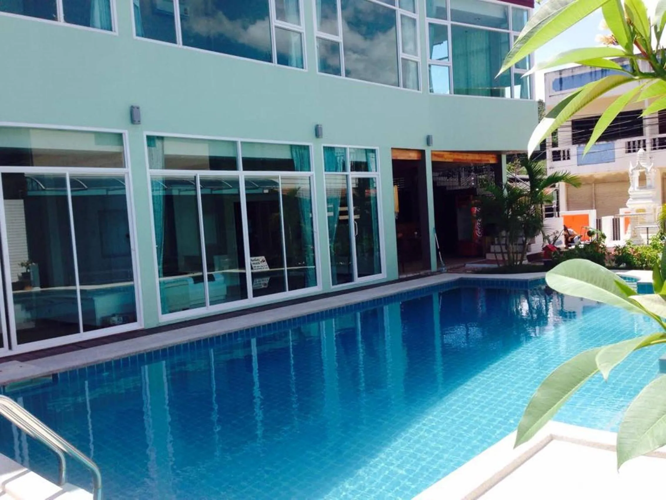 Swimming pool in Saranya River House สรัญญาริเวอร์เฮาส์