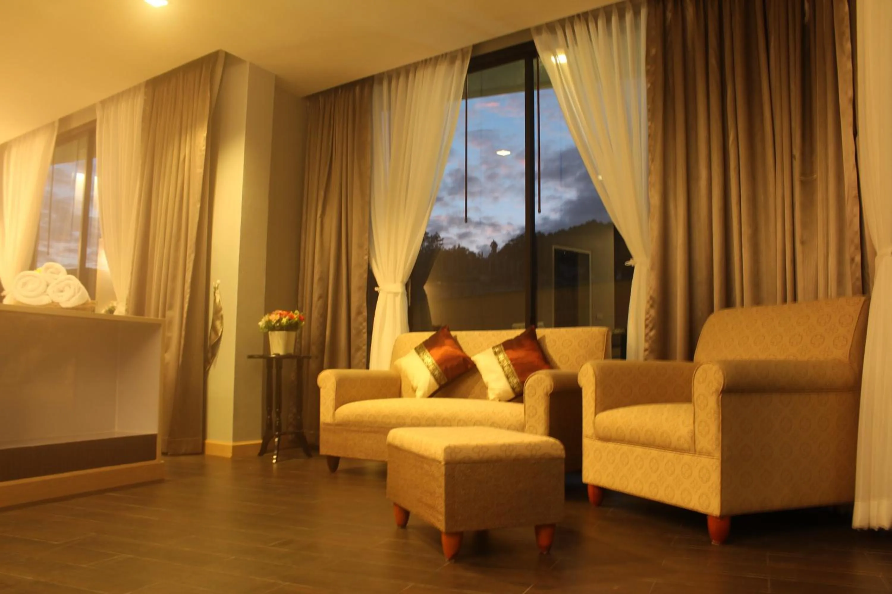 Lounge or bar in Saranya River House สรัญญาริเวอร์เฮาส์