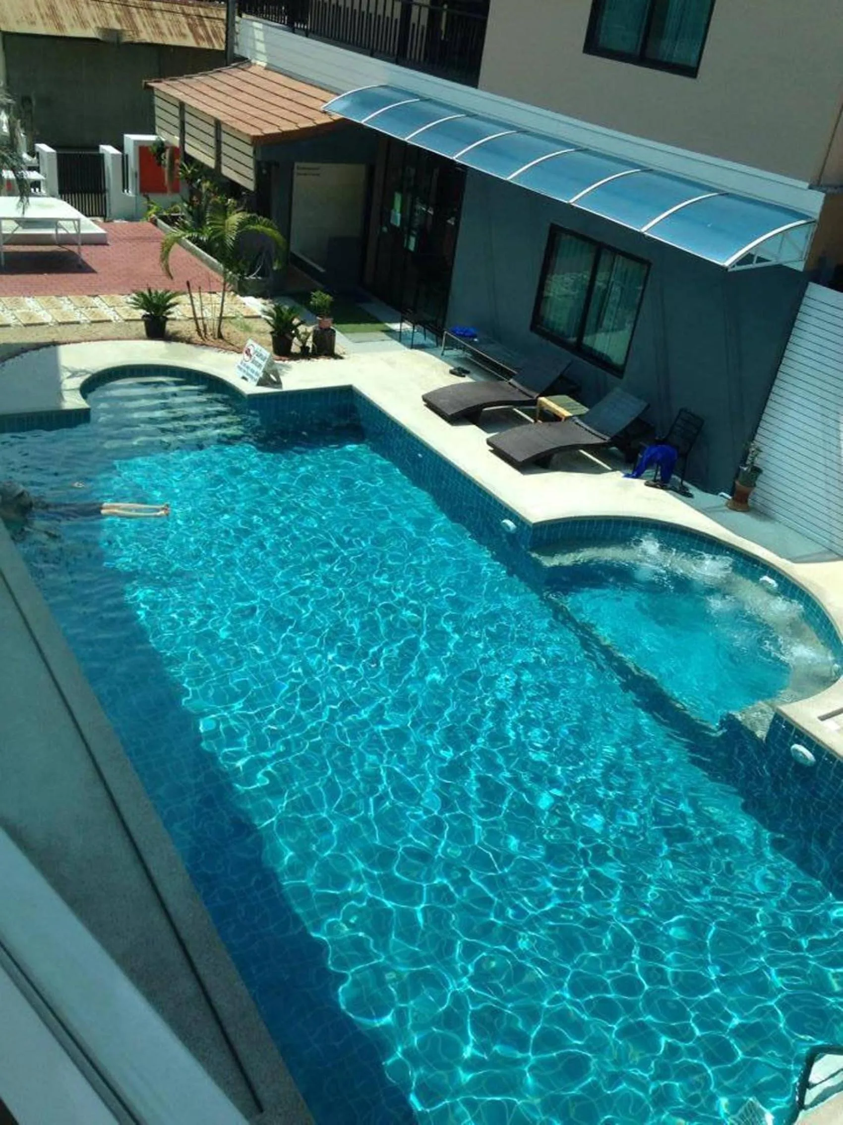 Swimming pool in Saranya River House สรัญญาริเวอร์เฮาส์