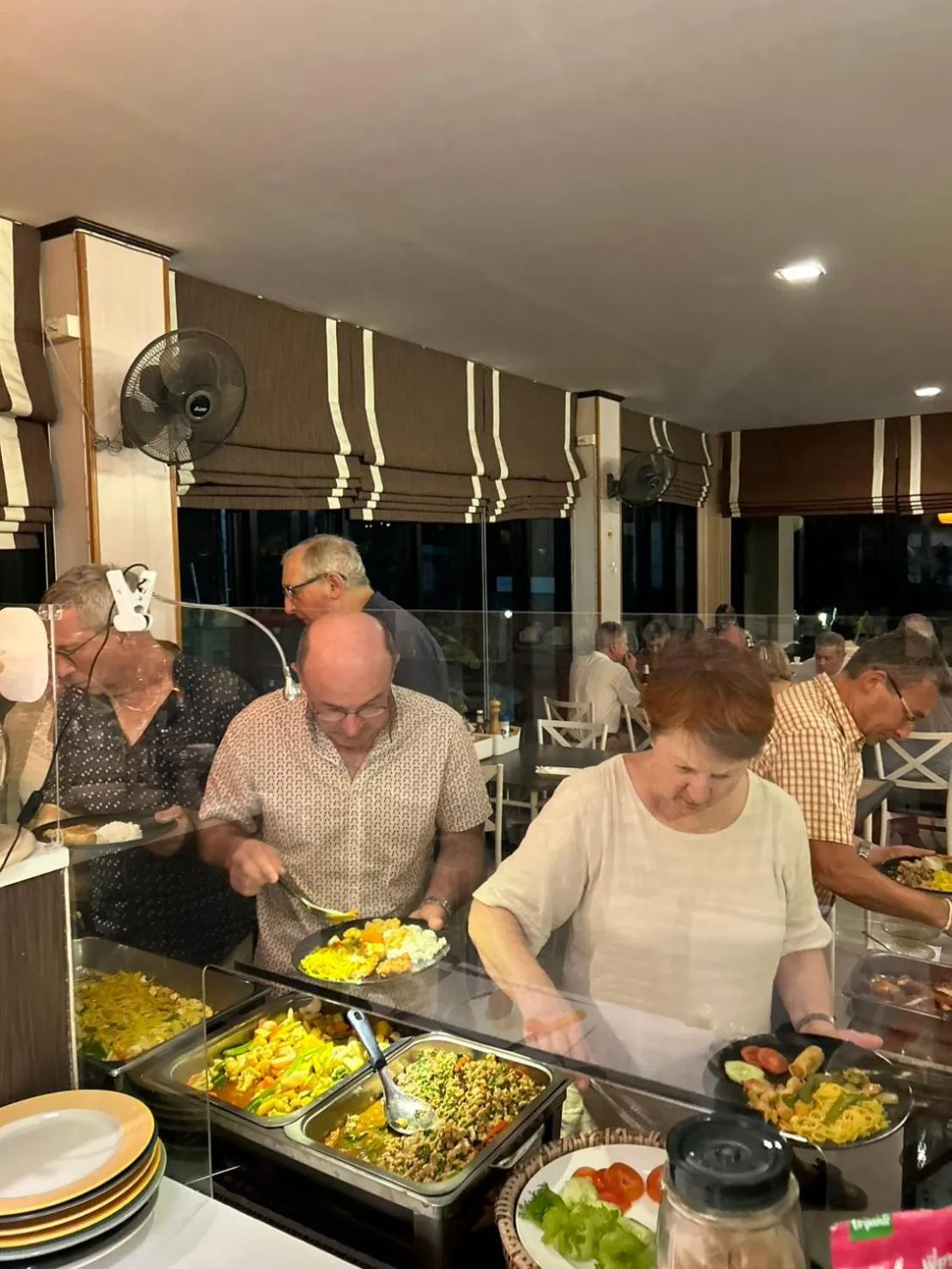 Restaurant/places to eat in Saranya River House สรัญญาริเวอร์เฮาส์