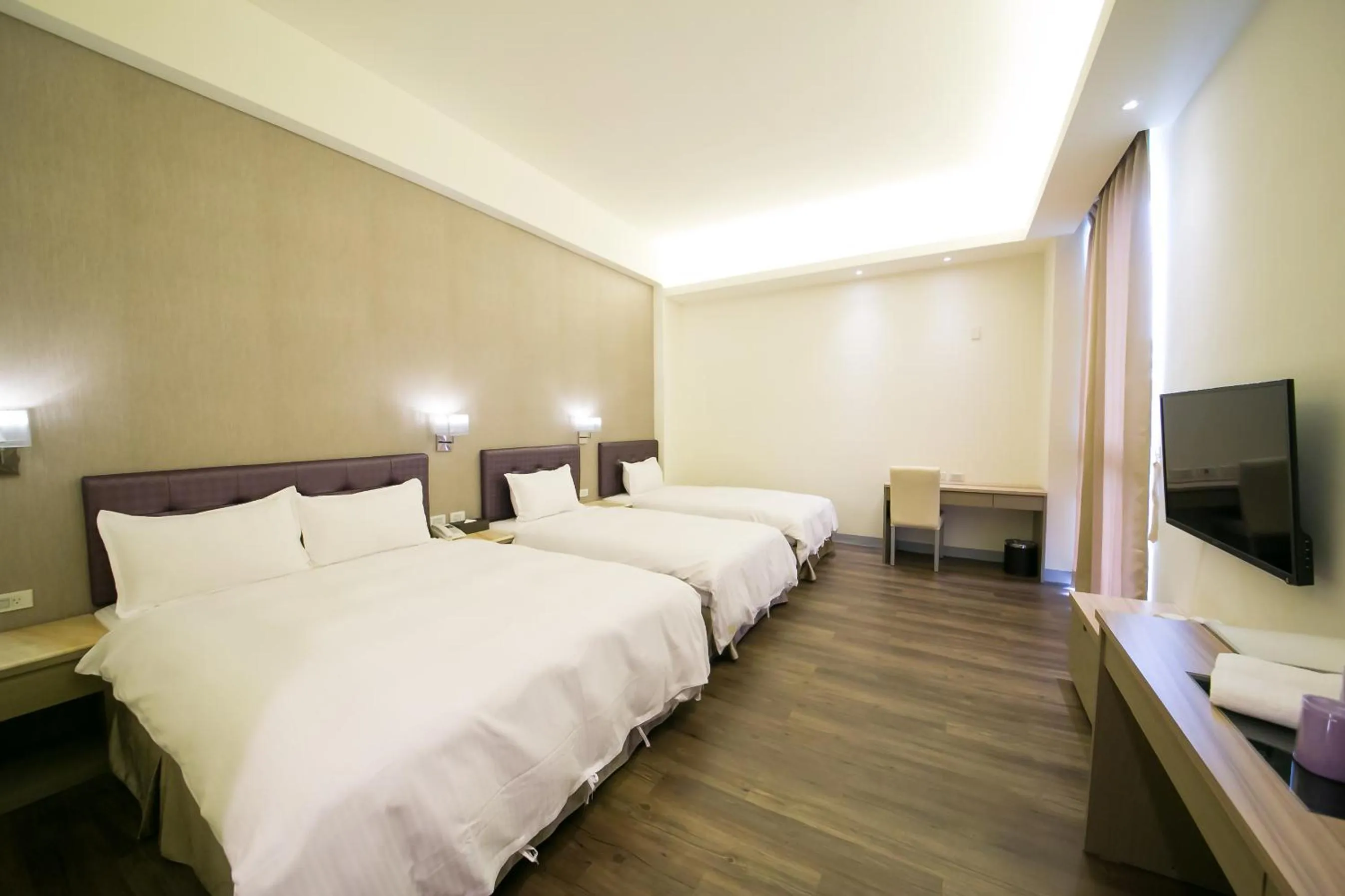 Photo of the whole room, Bed in Sunseed International Villa Hotel