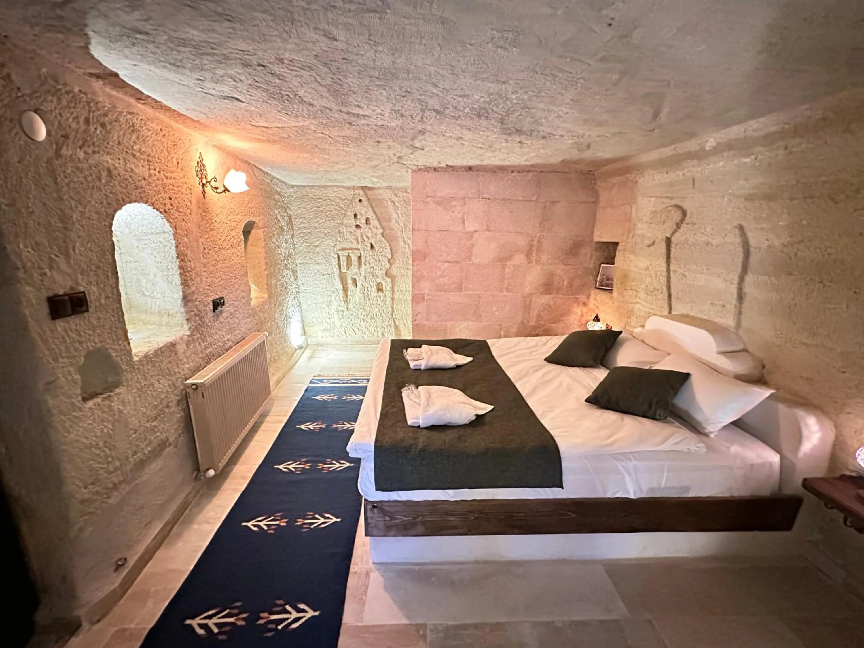 Bed in Turan Cappadocia Cave