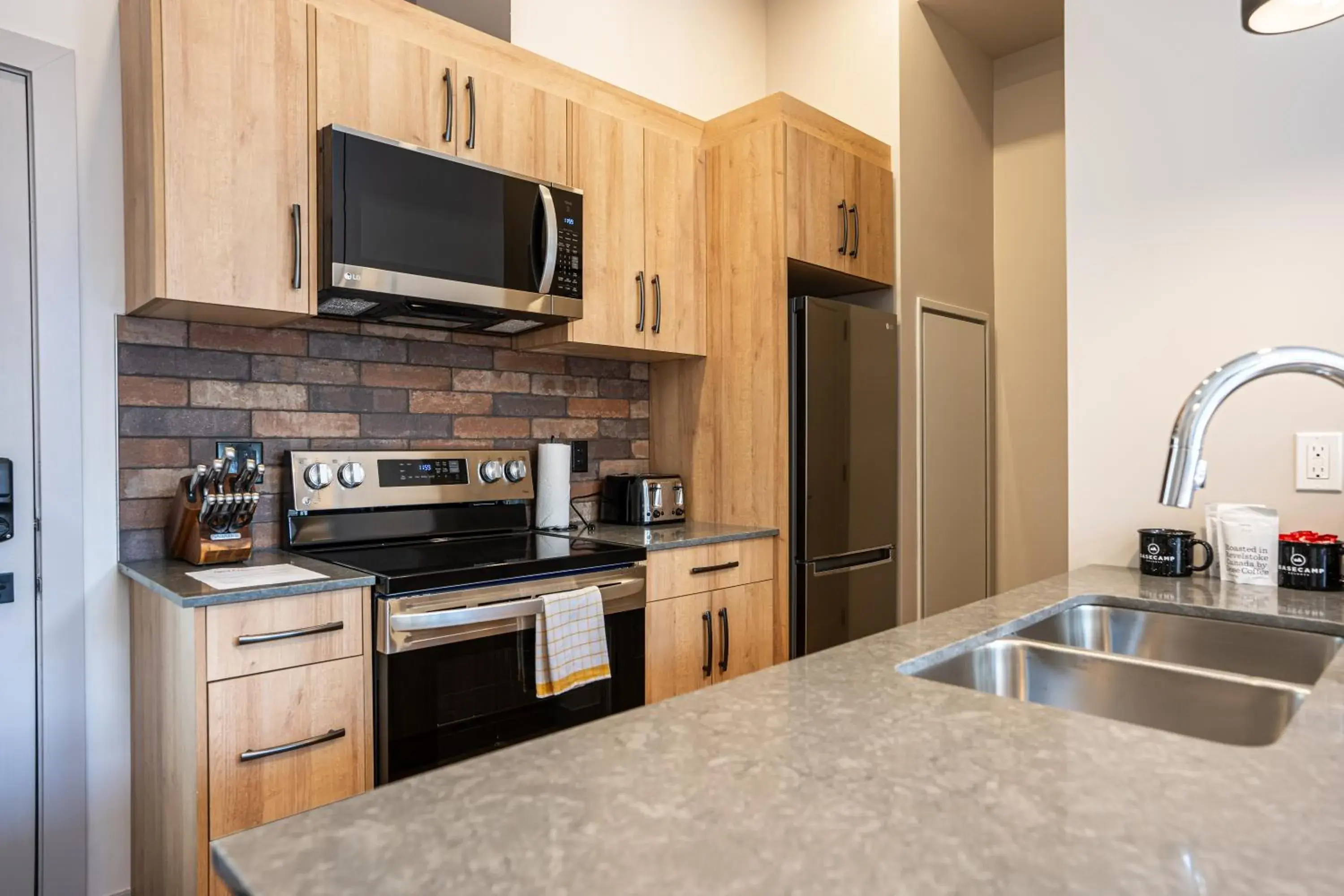 One-Bedroom Apartment in Basecamp Suites Revelstoke One-Bedroom Apartment in Basecamp Suites Revelstoke