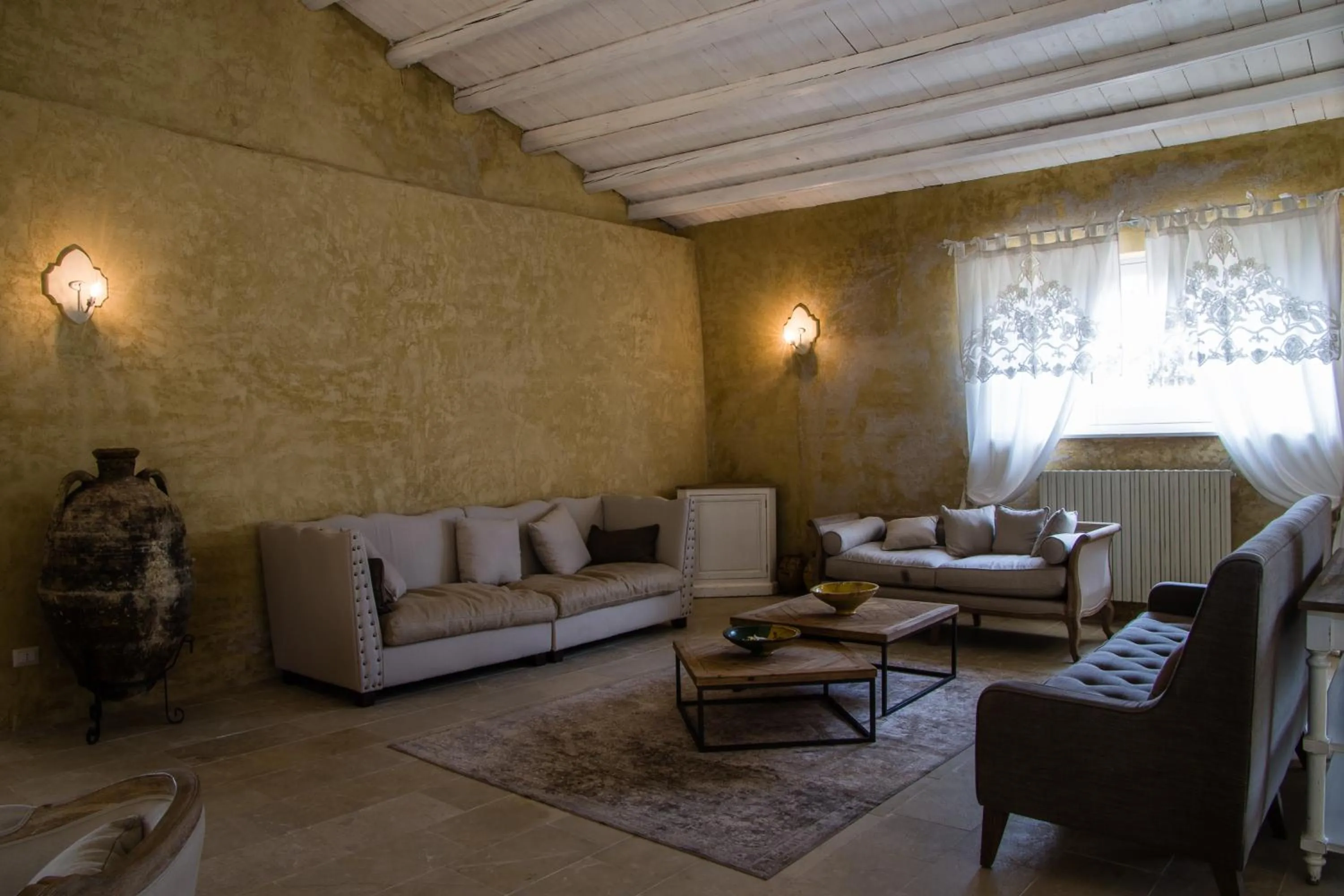 Communal lounge/ TV room in Borgo del Carato