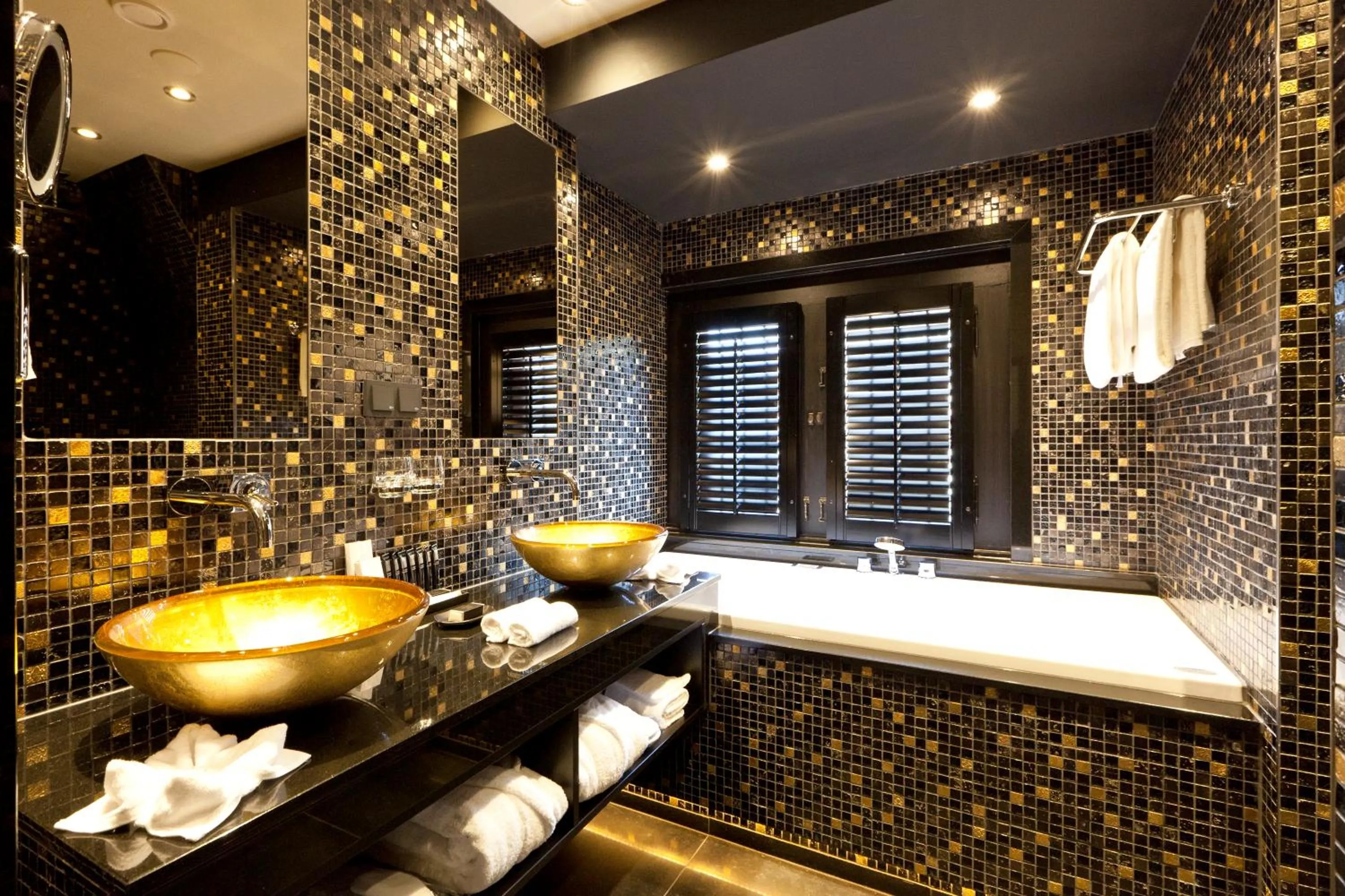 Bathroom in 't Goude Hooft