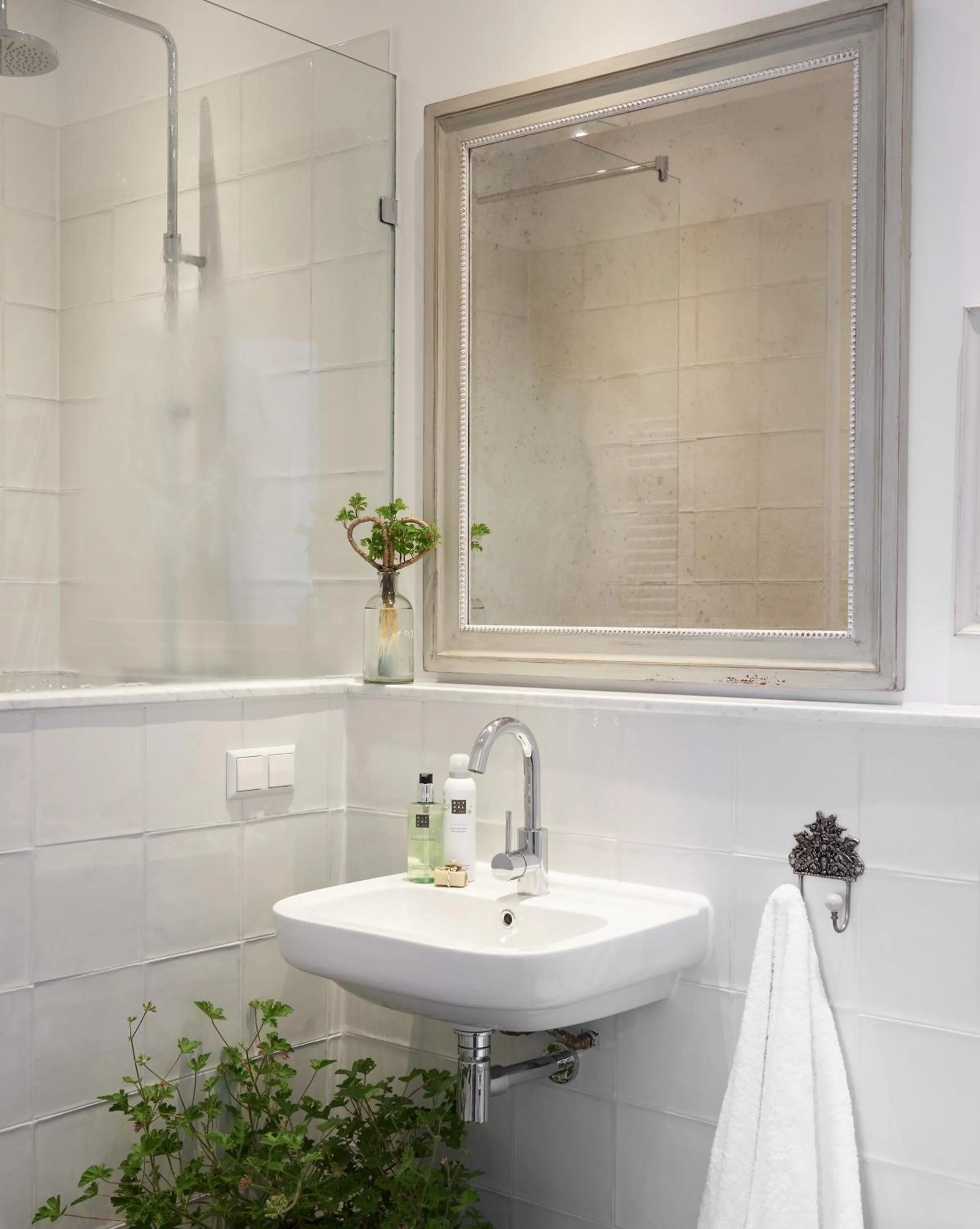 Bathroom in Hotel Station Amstelveen