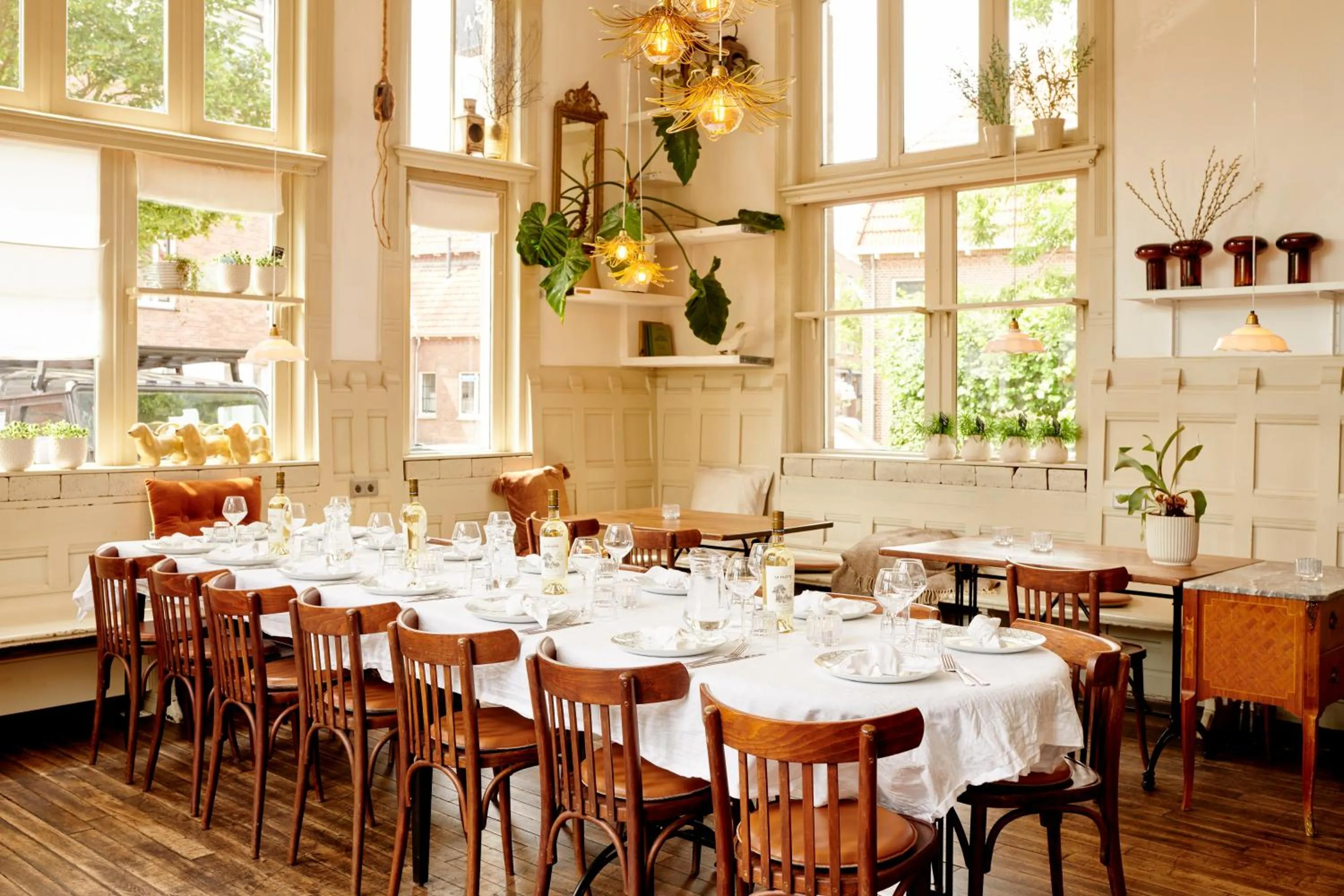 Restaurant/places to eat in Hotel Station Amstelveen