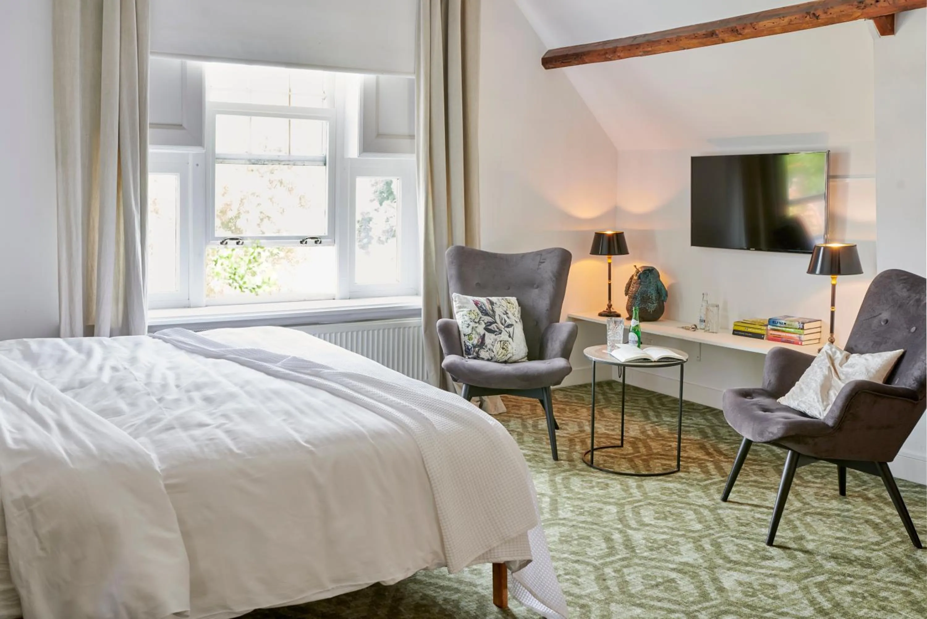 Bedroom, Bed in Hotel Station Amstelveen