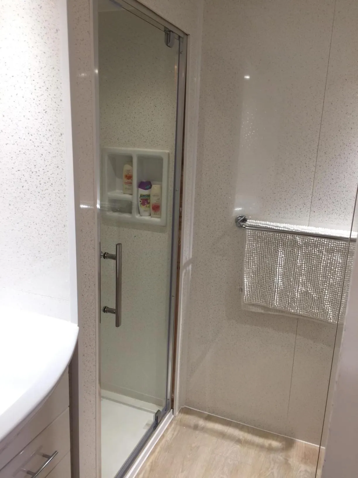 Bedroom in The Village Inn