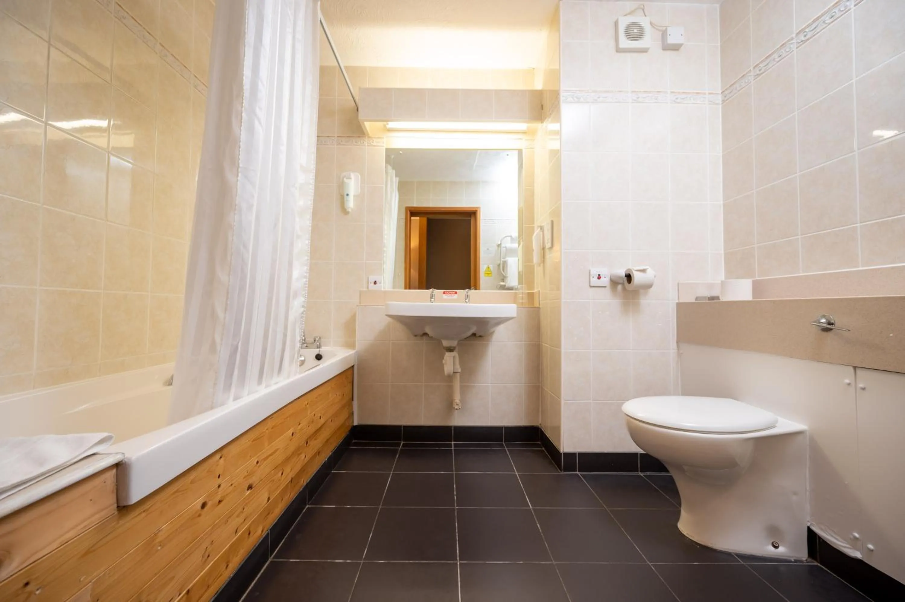 Bathroom in Bridge Inn By Greene King Inns