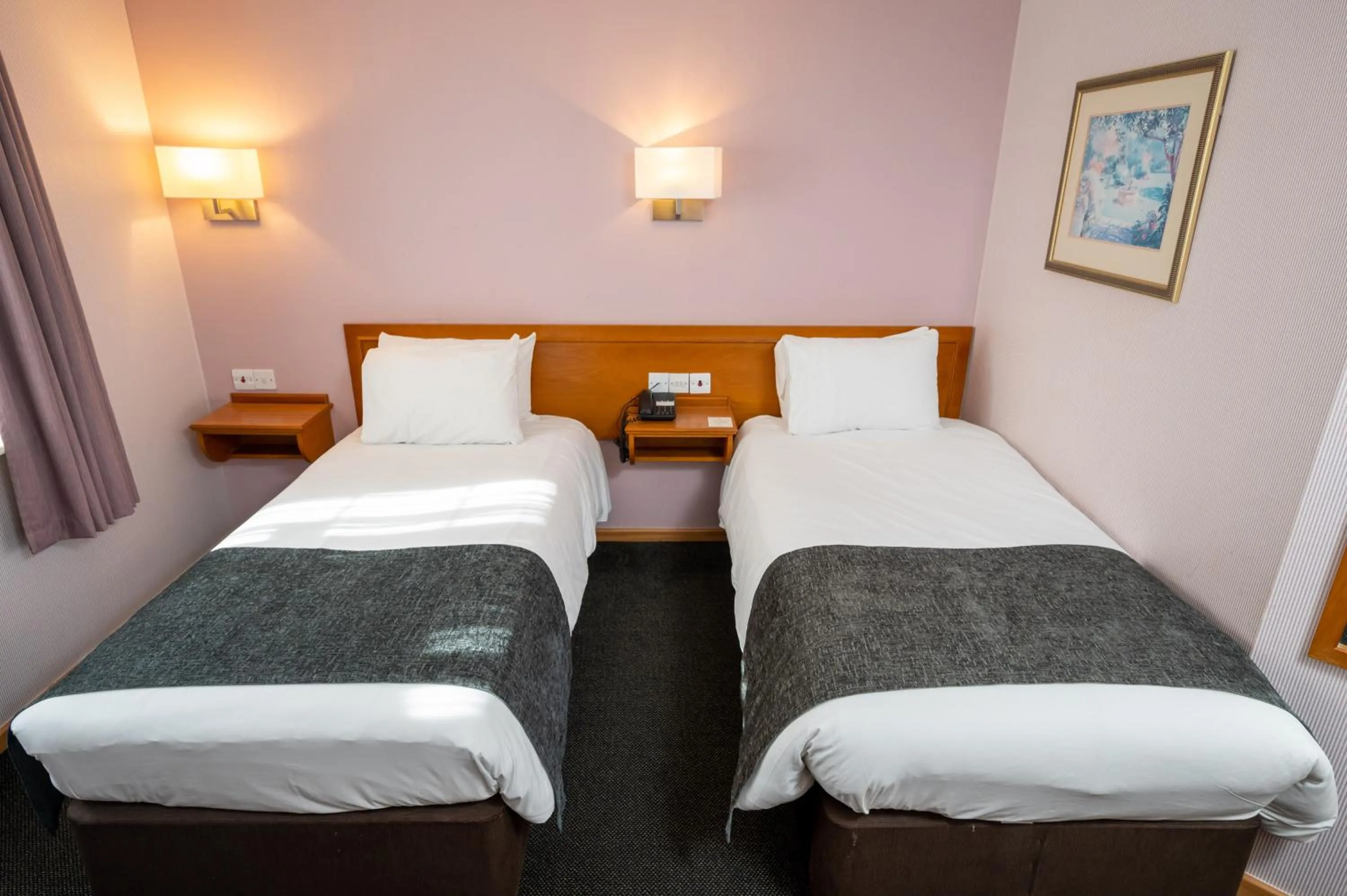 Bed in Bridge Inn By Greene King Inns