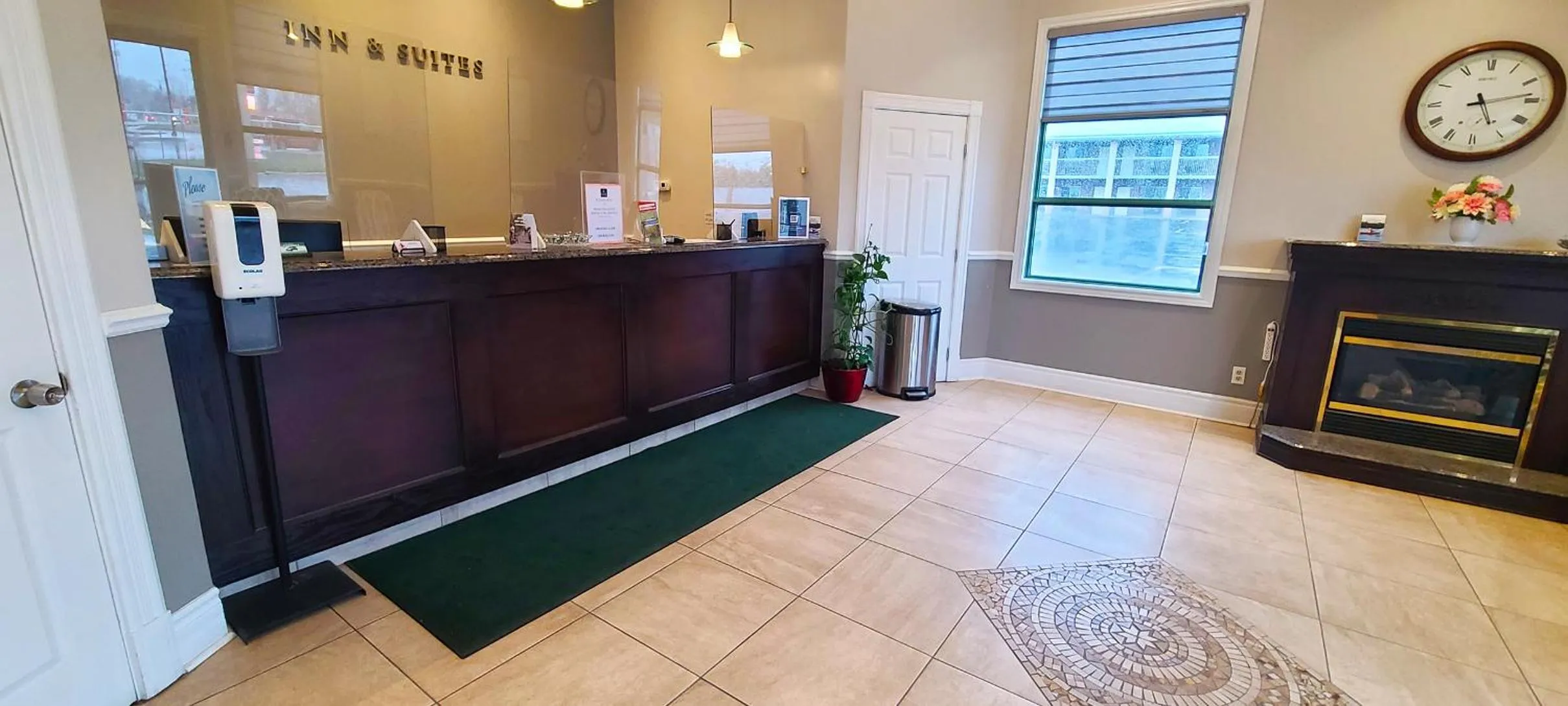 Lobby or reception in Riviera Inn And Suites 1000 Islands