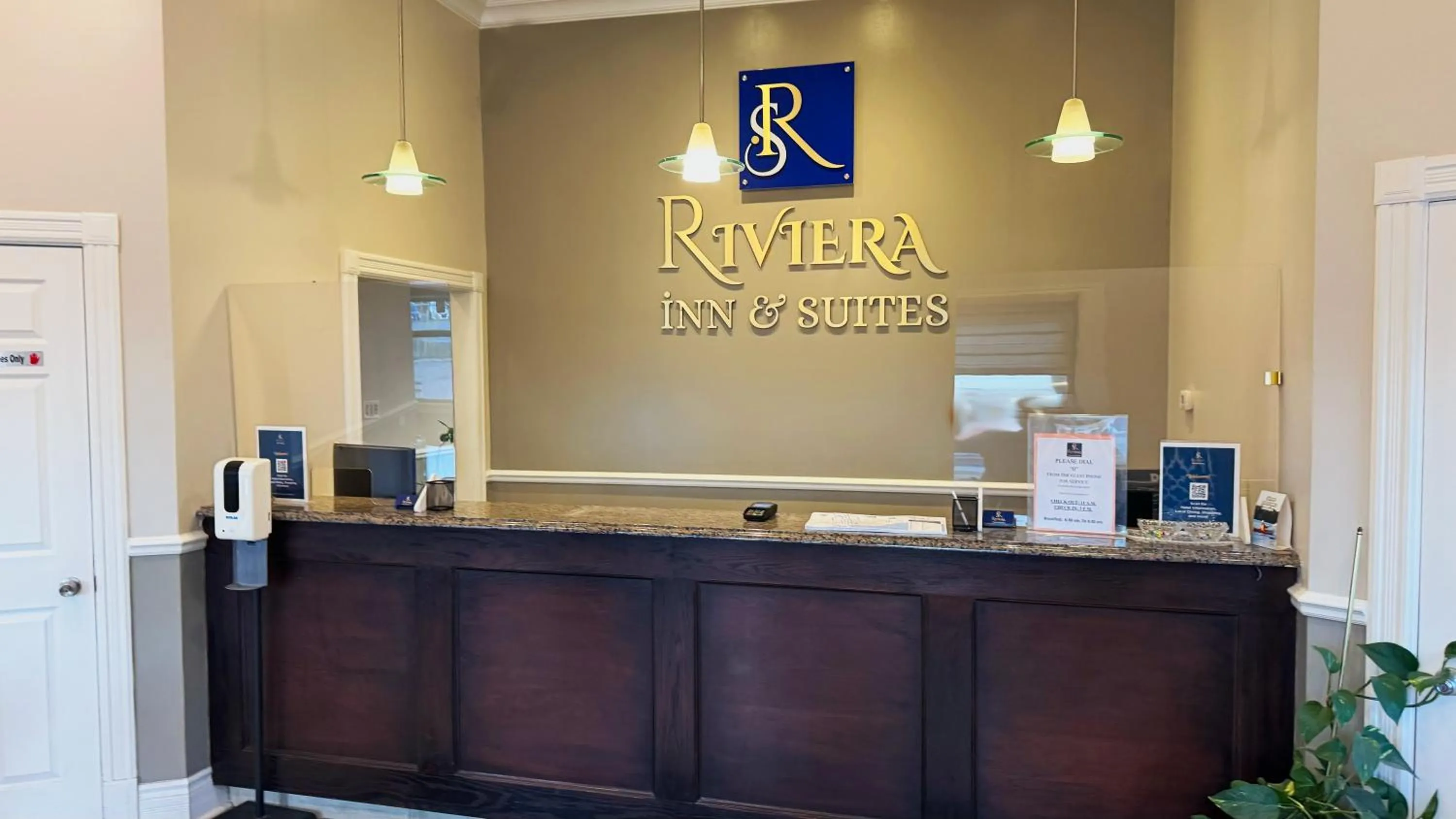 Property logo or sign in Riviera Inn And Suites 1000 Islands