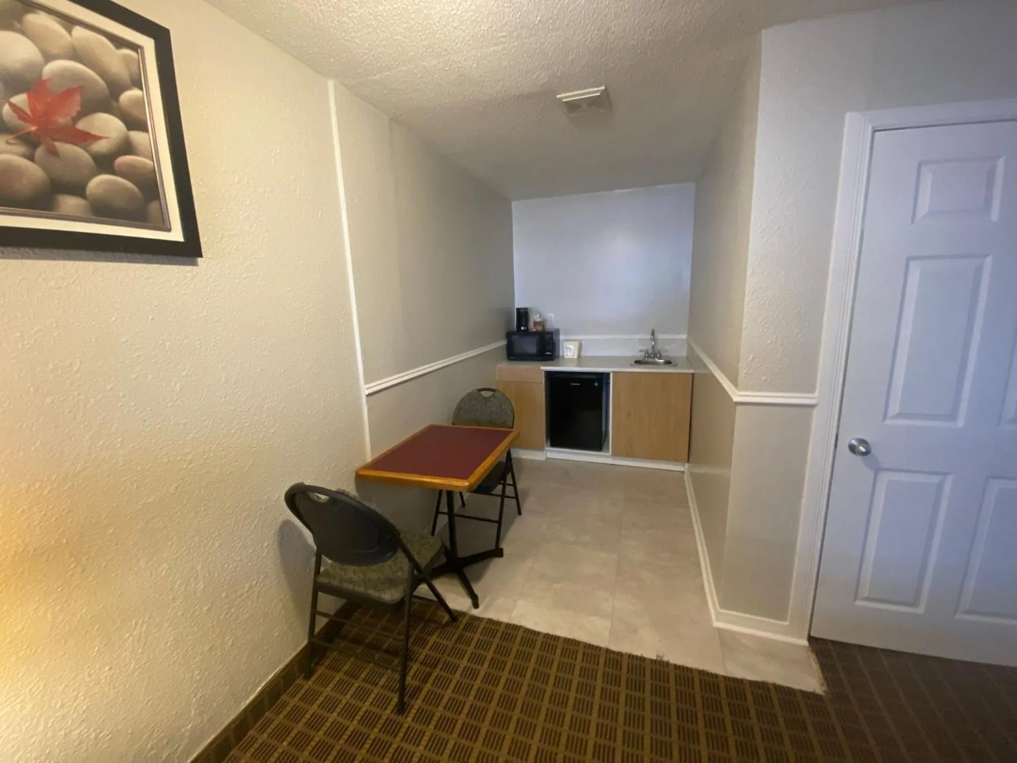 Kitchen or kitchenette in Riviera Inn And Suites 1000 Islands