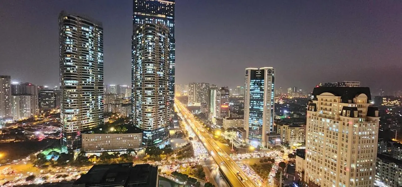 Night in Vinhomes Skylake