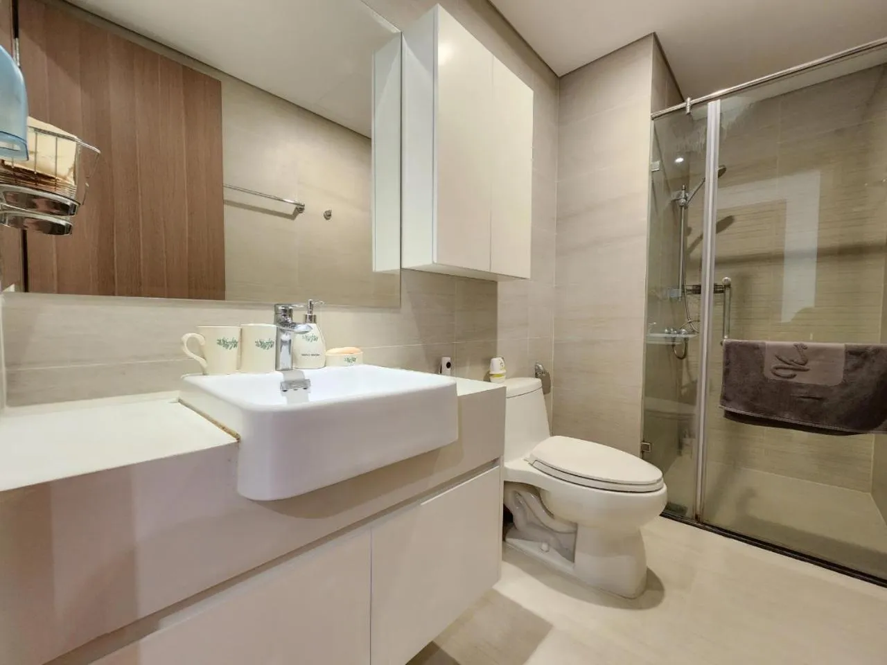 Shower in Vinhomes Skylake