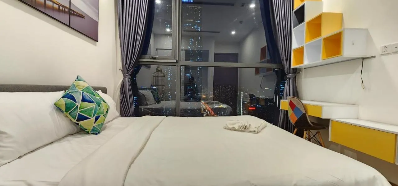Bed in Vinhomes Skylake