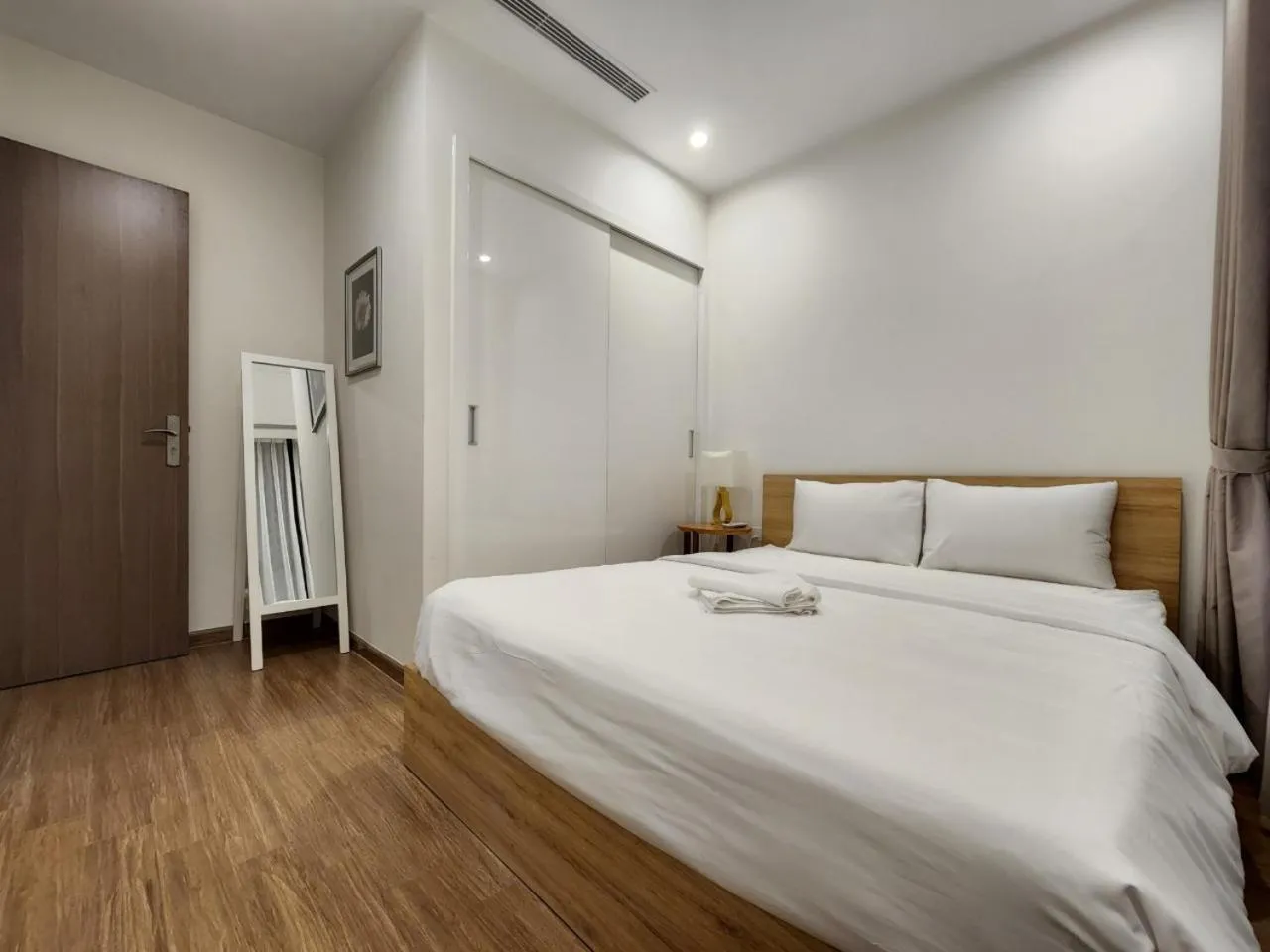 Bed in Vinhomes Skylake