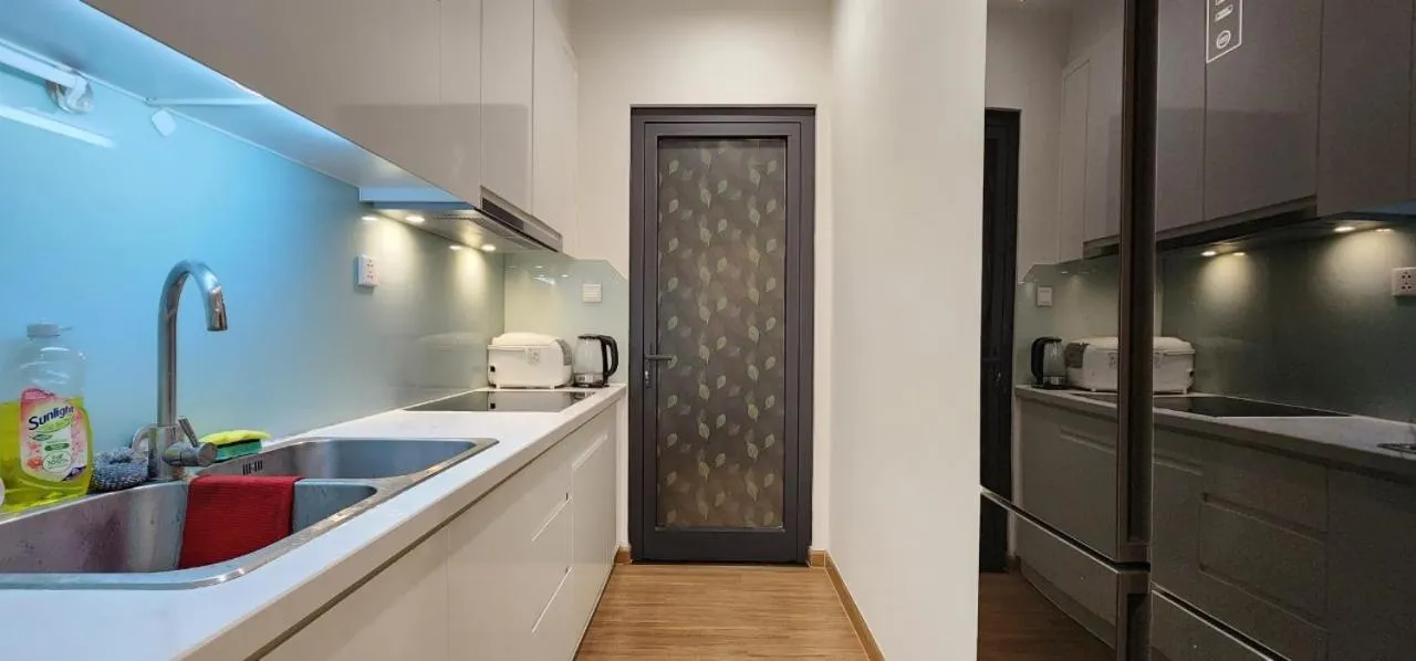 Kitchen or kitchenette in Vinhomes Skylake