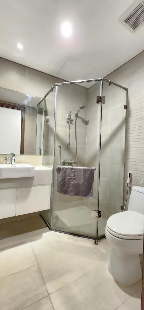 Shower in Vinhomes Skylake