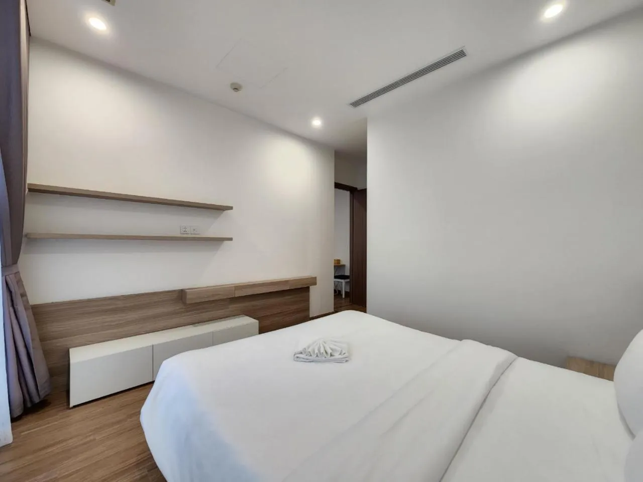 Bed in Vinhomes Skylake