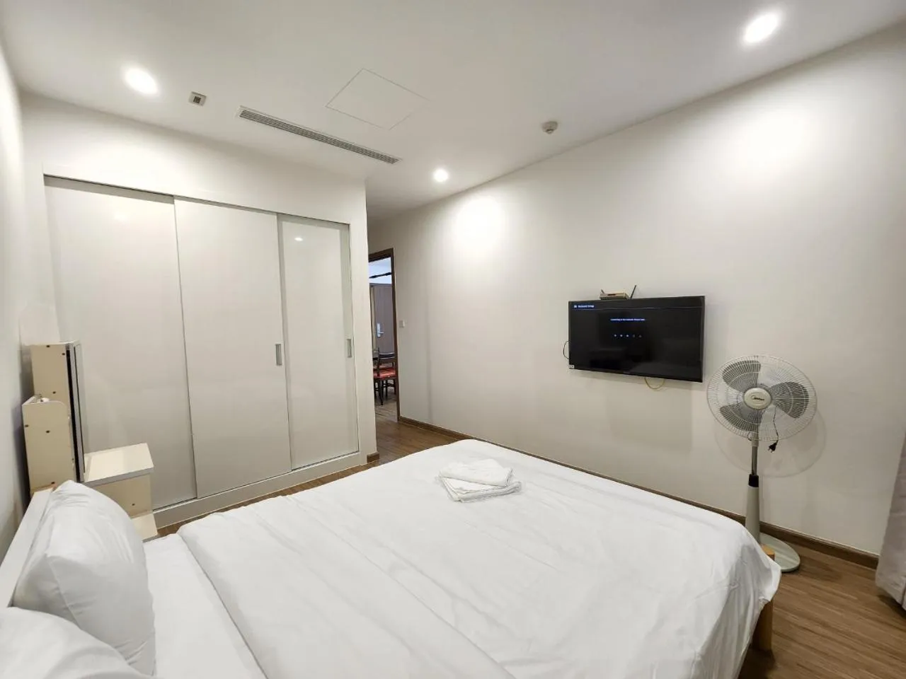 Bed in Vinhomes Skylake