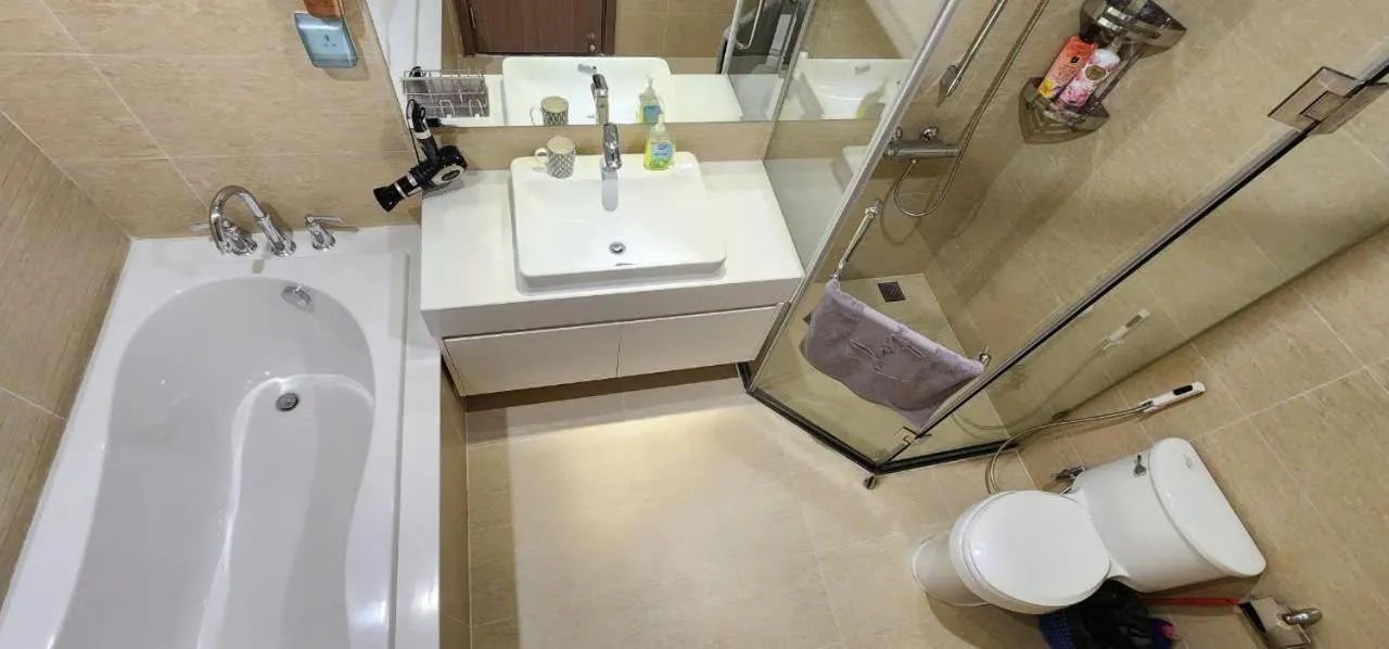 Shower in Vinhomes Skylake