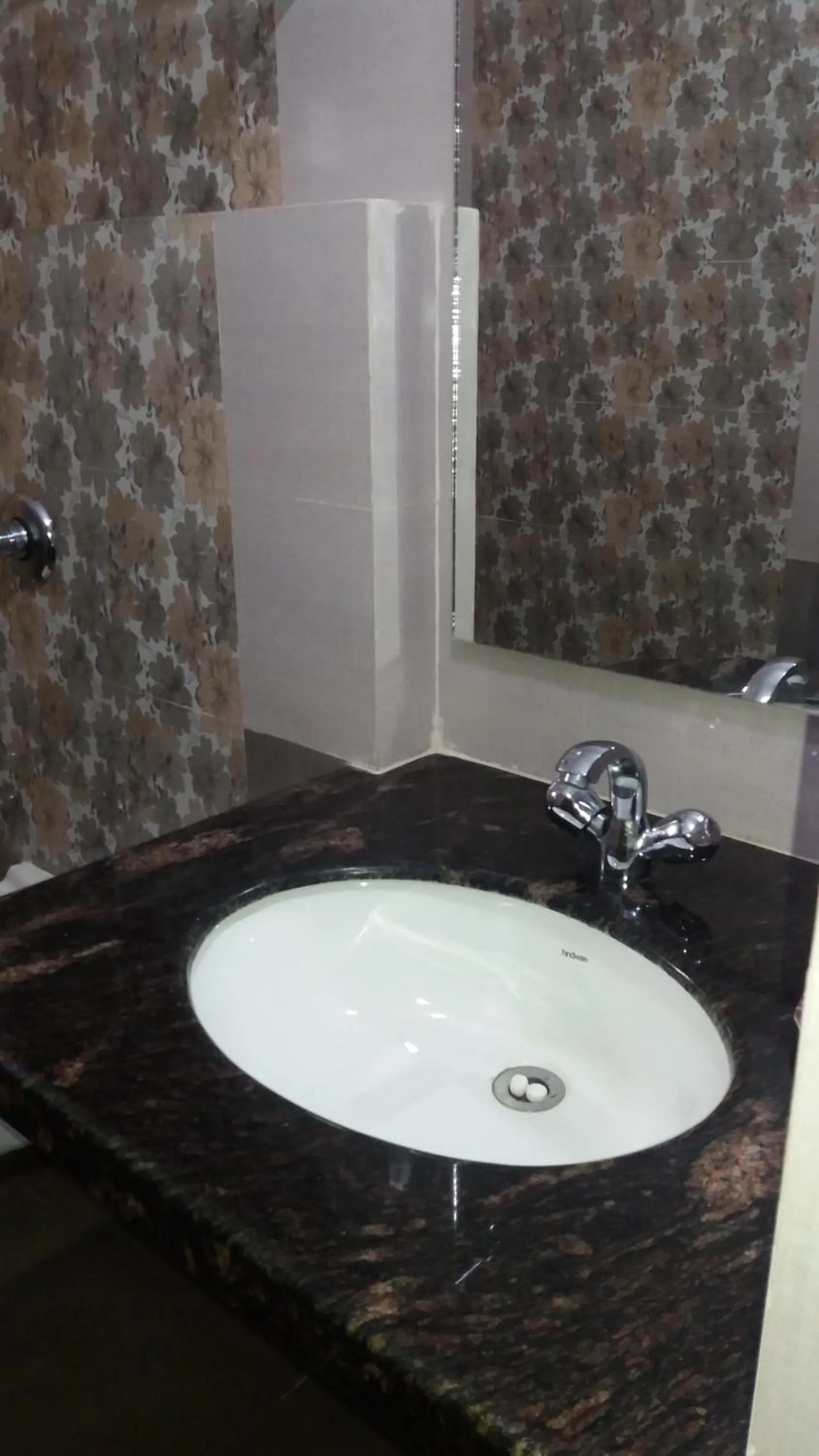 Bathroom in The Piku's Inn