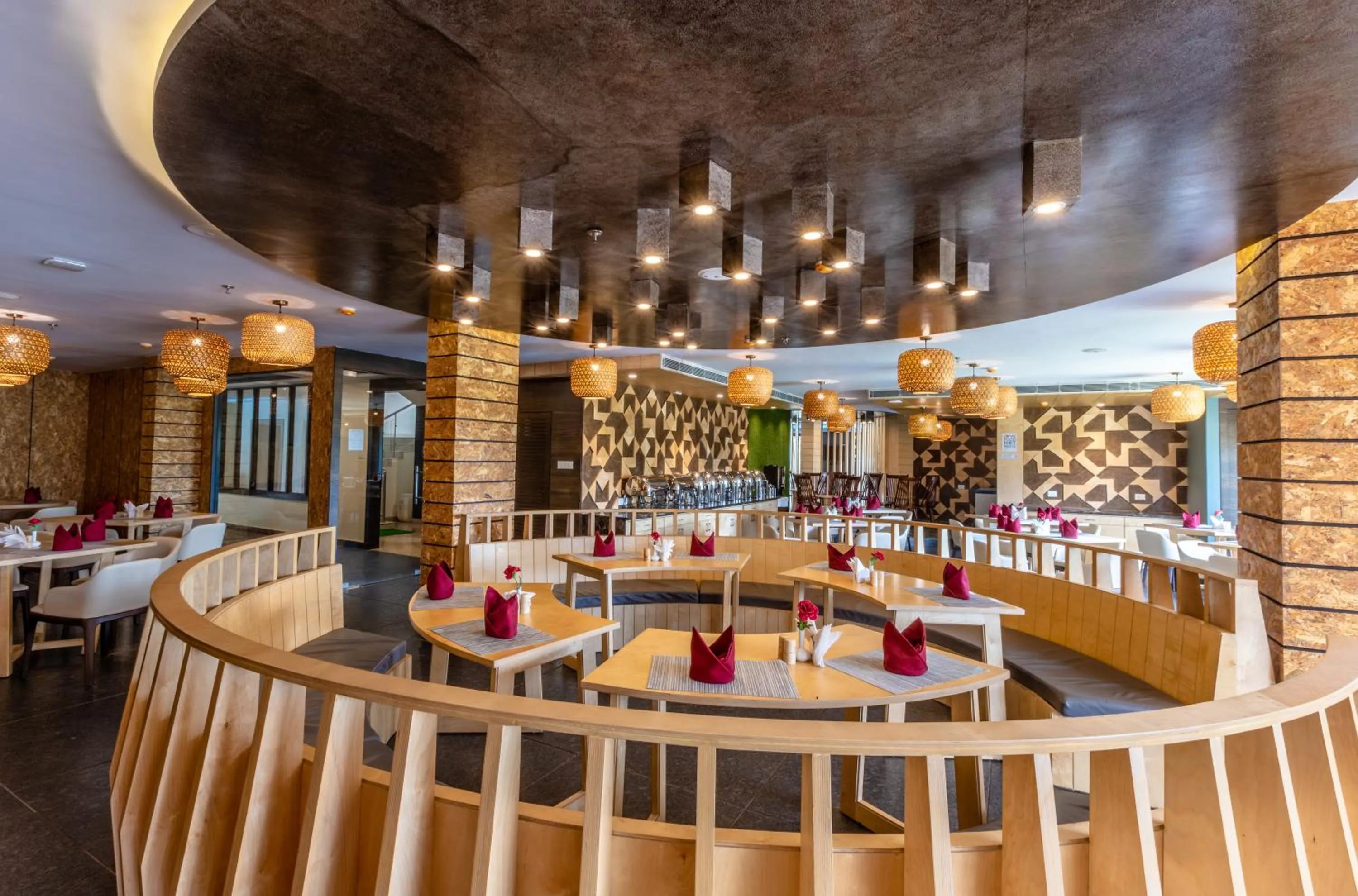 Restaurant/places to eat in The Piku's Inn